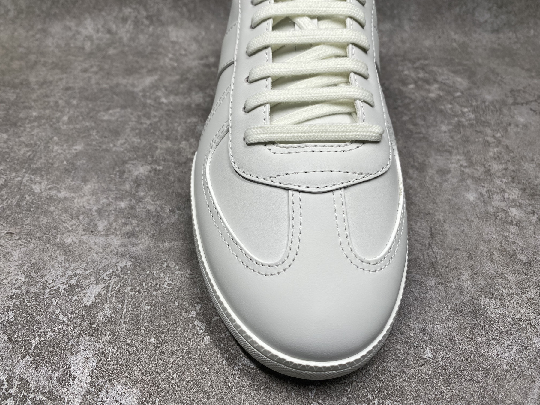 UA D10r B01 Matchpoint Sneaker