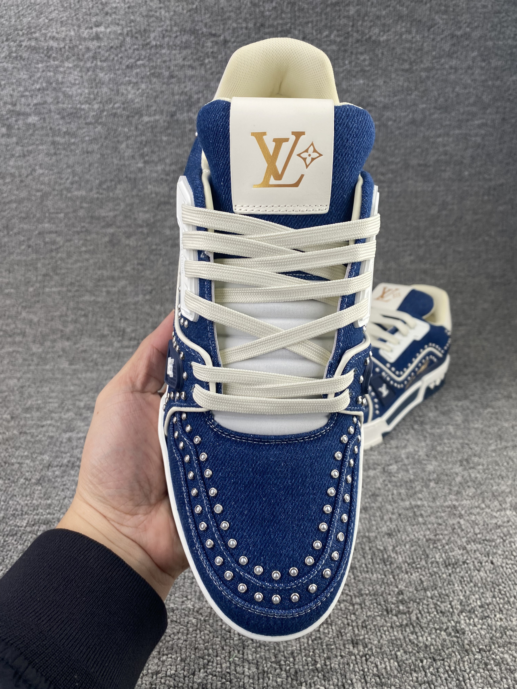 UA LV trainer Sneakers