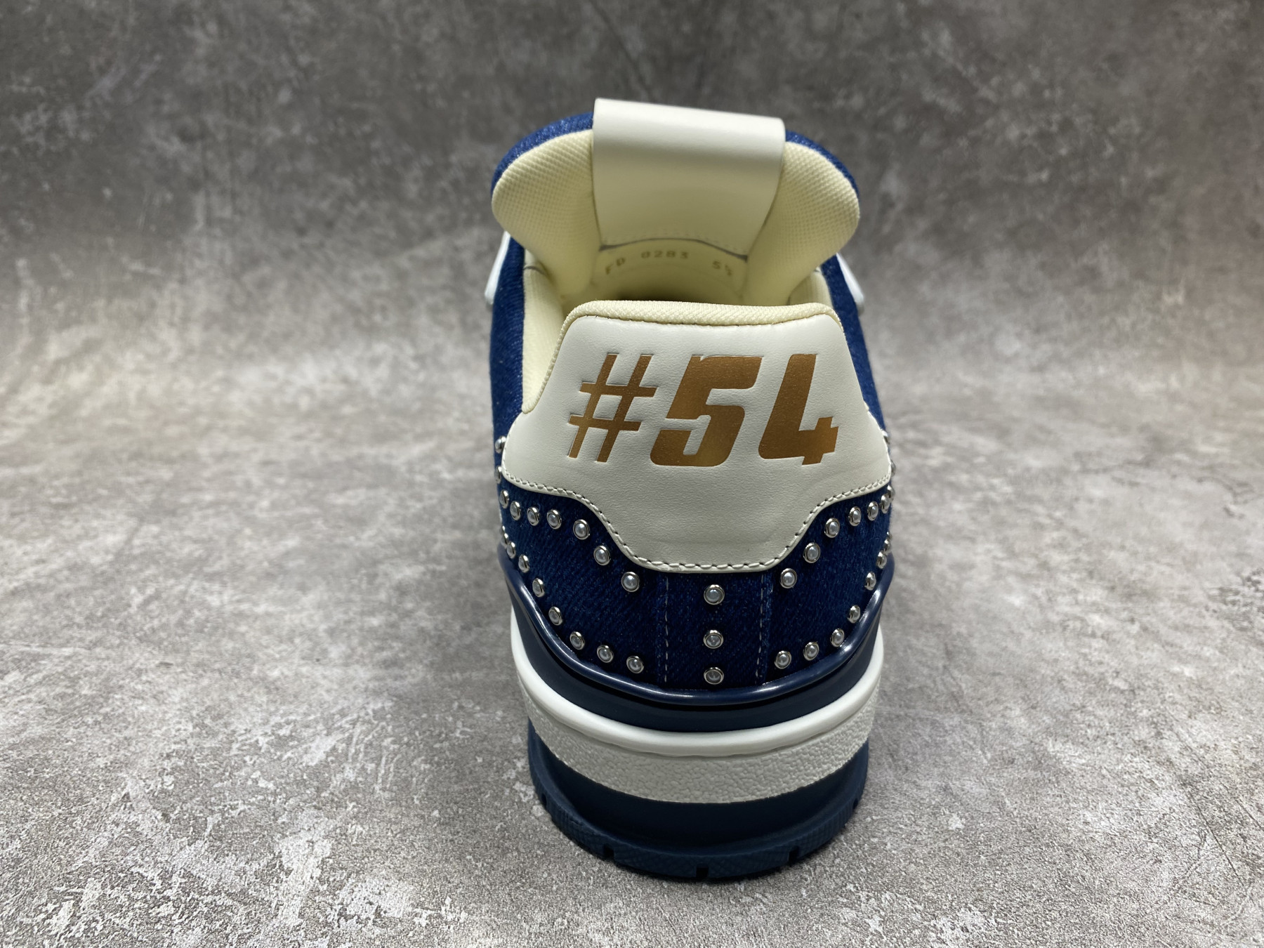 UA LV trainer Sneakers