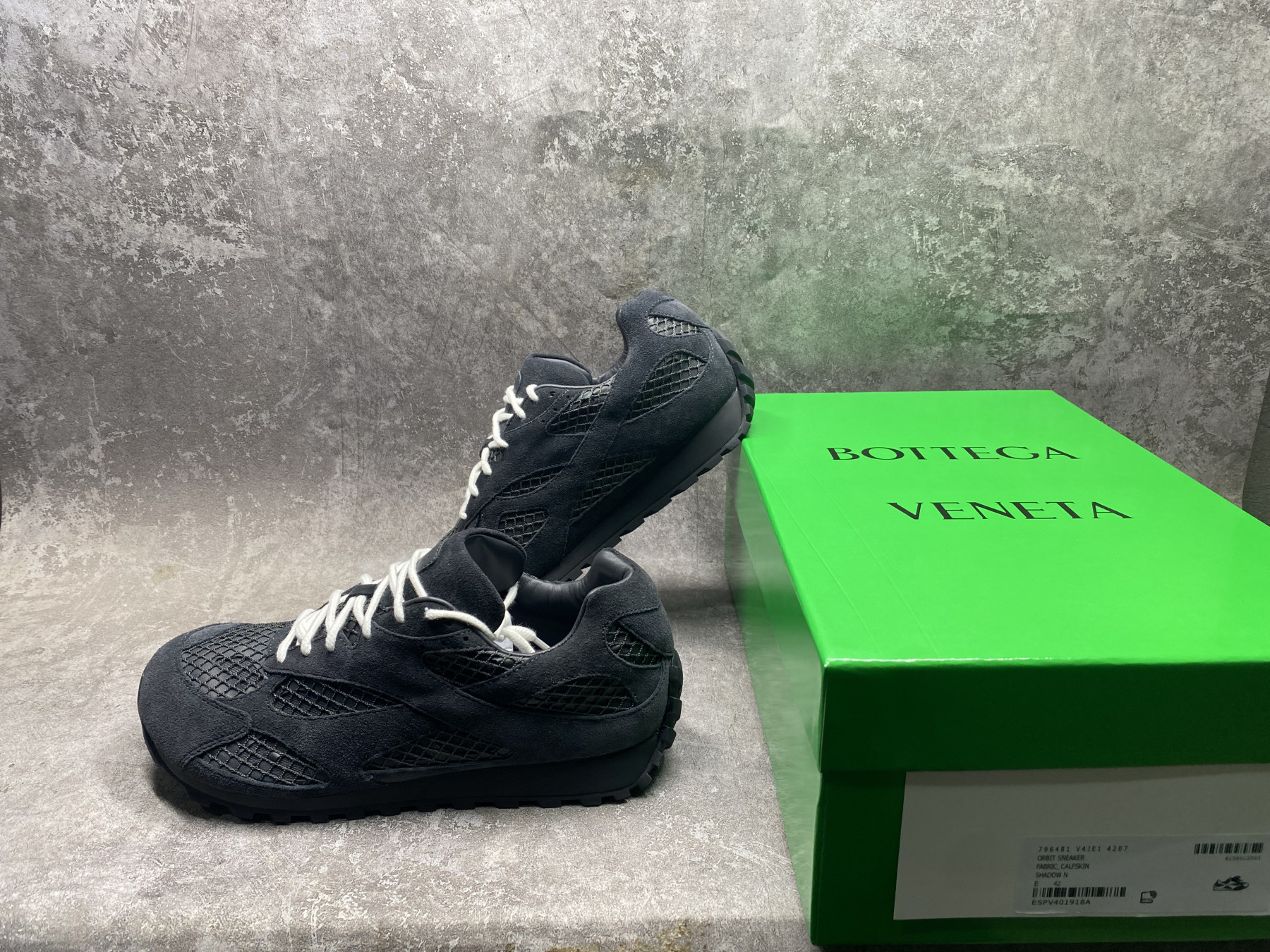 UA B0tt*ga Ven*ta Orbit Sneaker