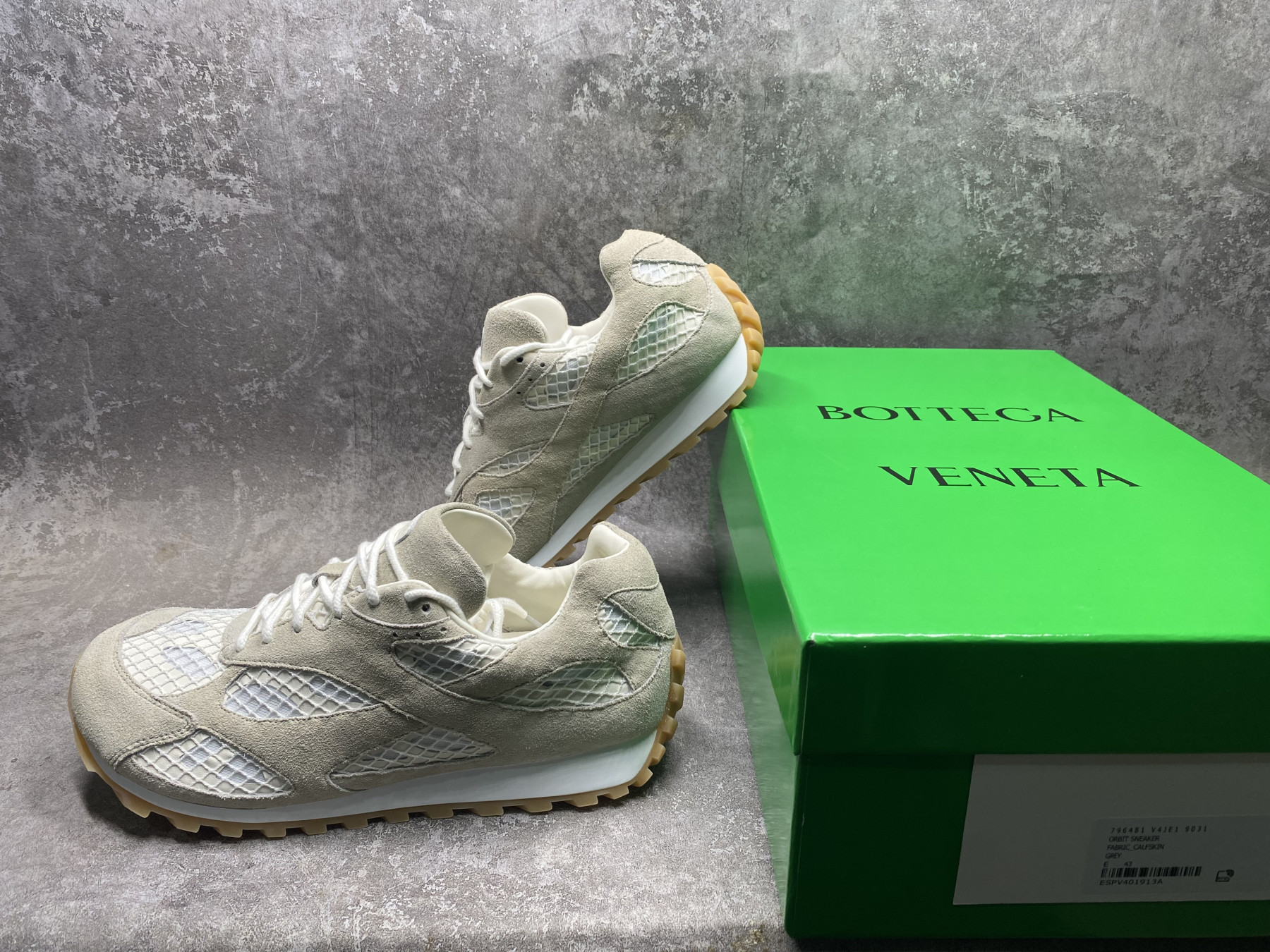 UA B0tt*ga Ven*ta Orbit Sneaker