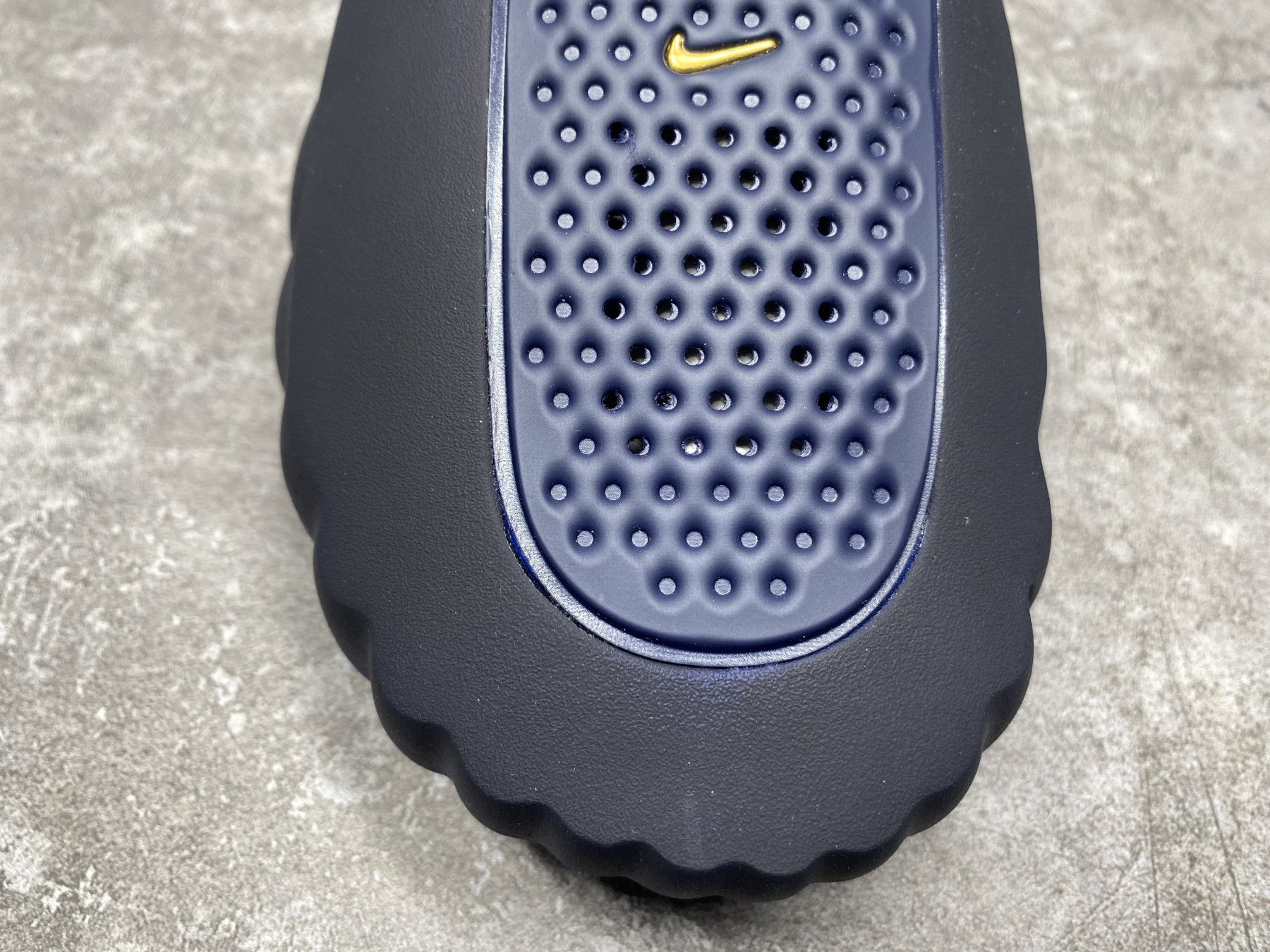 Nike Mind 001 Slide (Runs one size small)