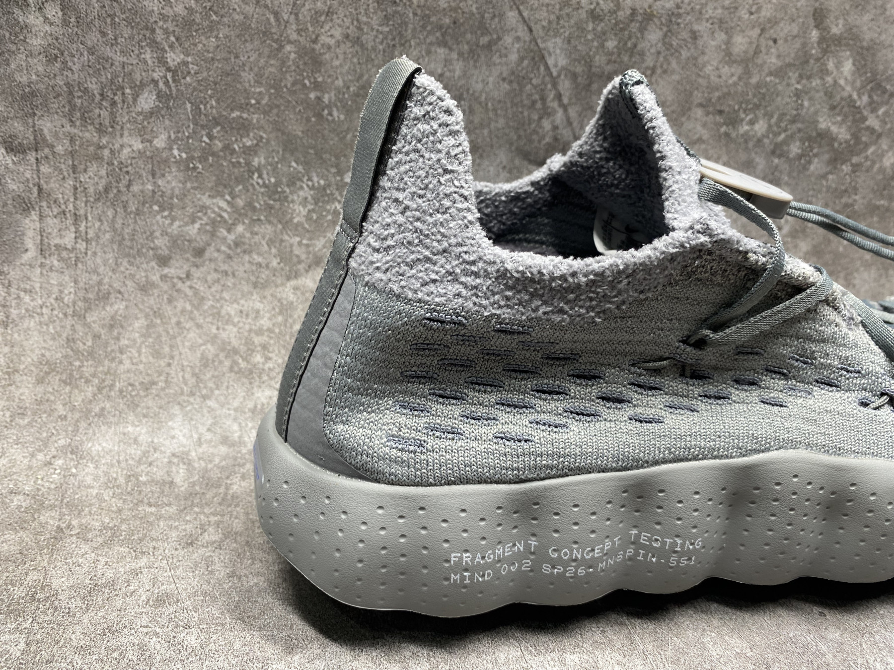 UA Nike Mind 002 Flyknit