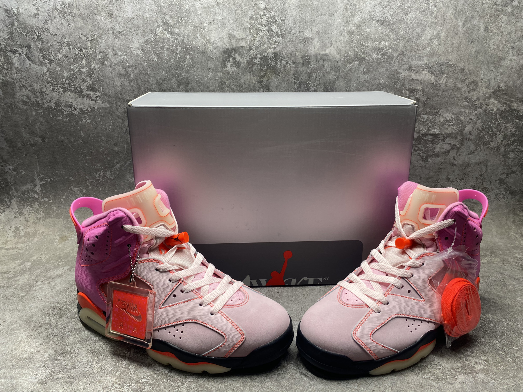 UA AIR Jordan 6 Retro