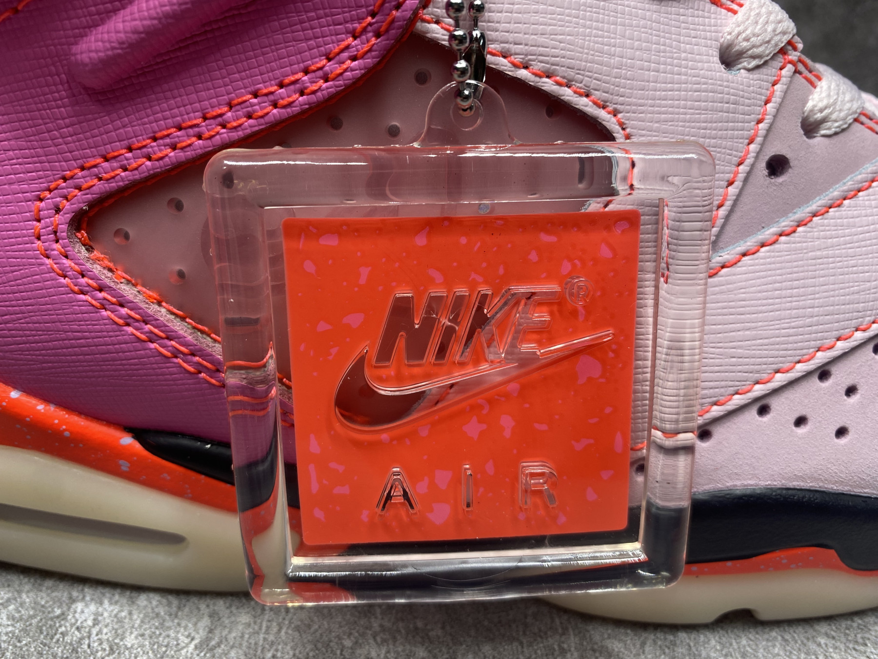 UA AIR Jordan 6 Retro