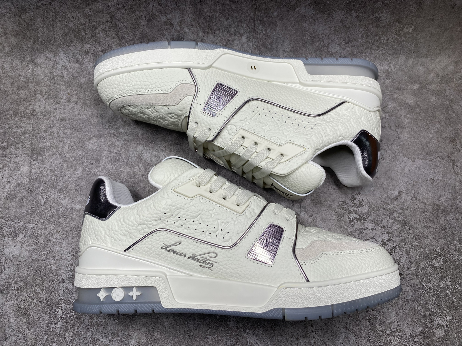 UA LV trainer Sneakers