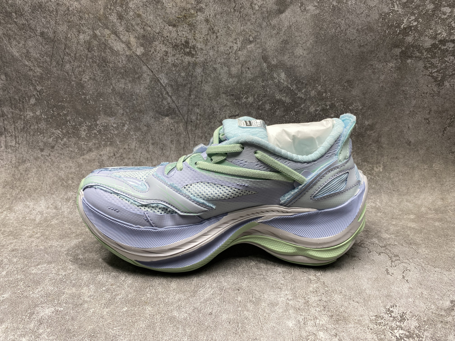 UA Ba1en*iaga Jet Sneakers(run one size large)