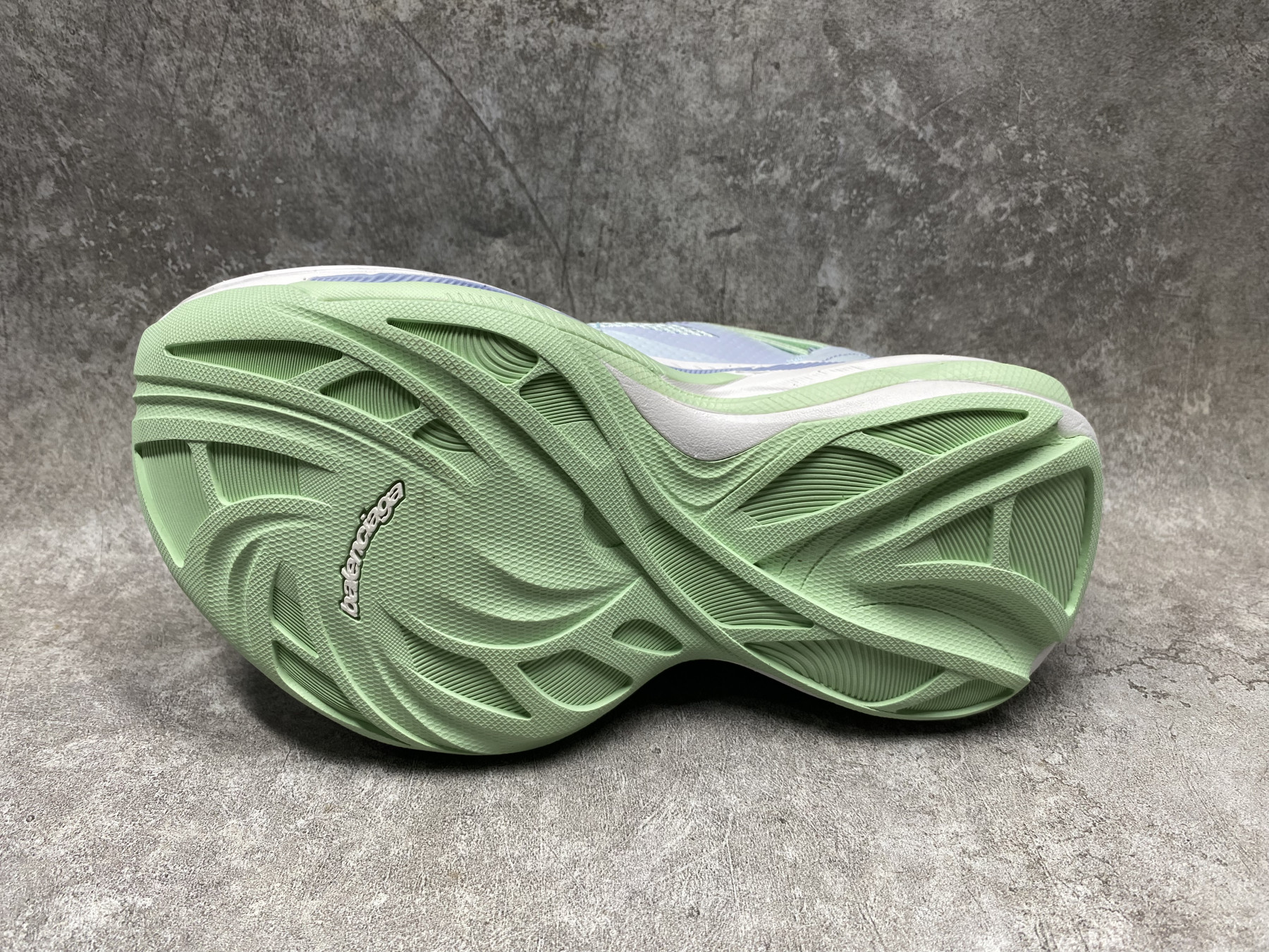 UA Ba1en*iaga Jet Sneakers(run one size large)