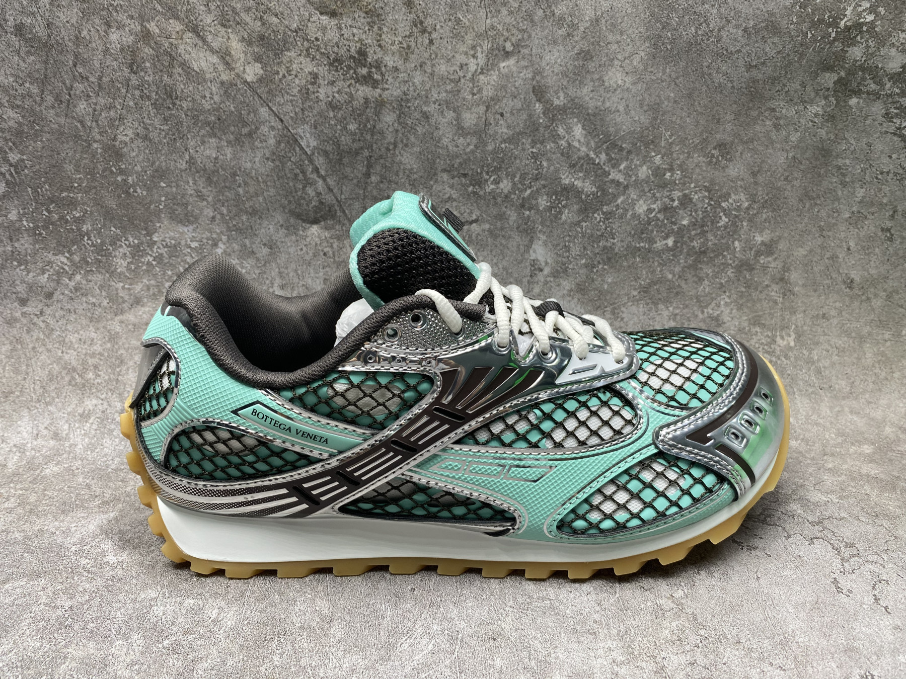 UA B0tt*ga Ven*ta Orbit Sneaker
