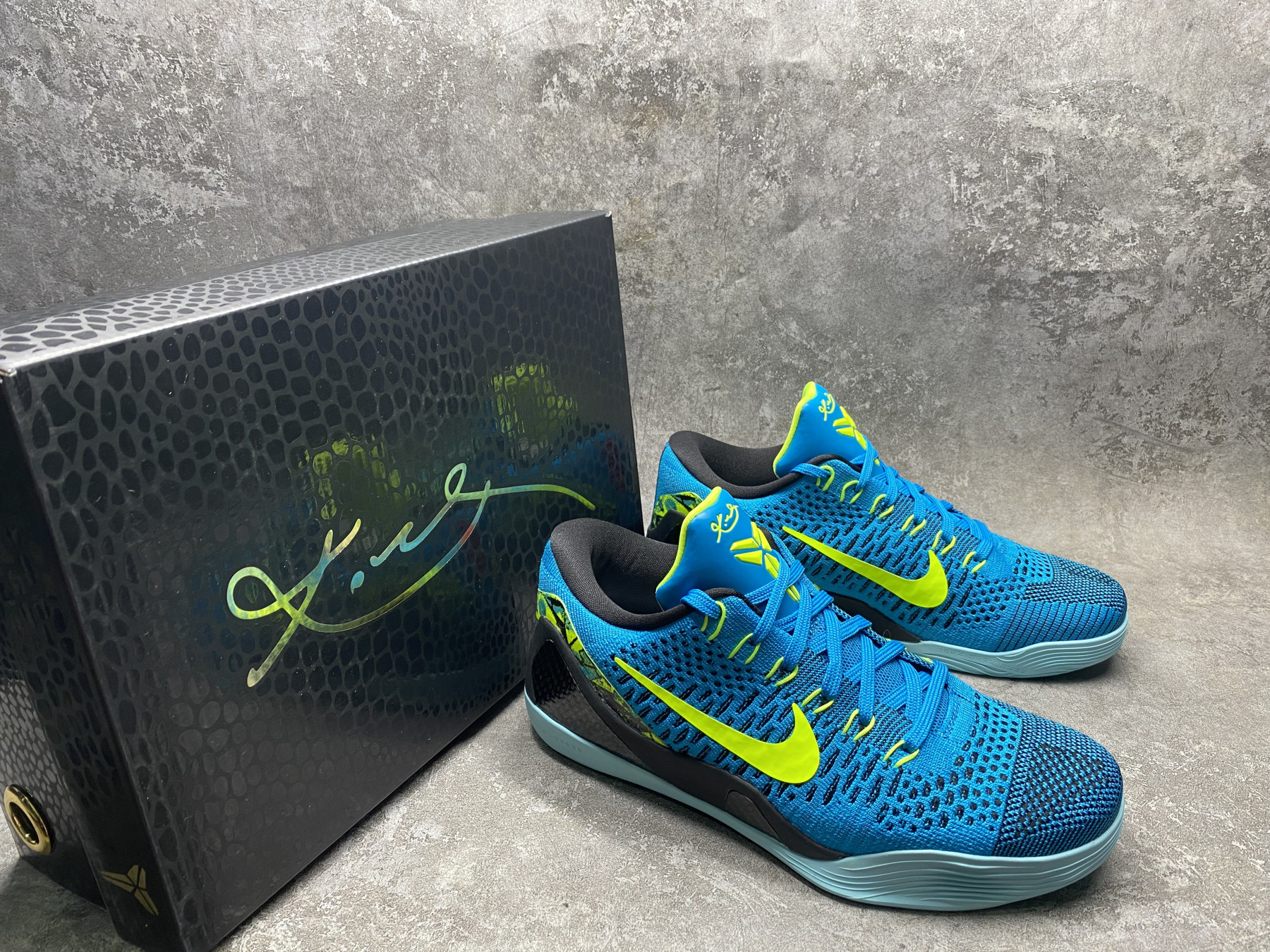 UA Nike Kobe 9 Elite Low Protro
