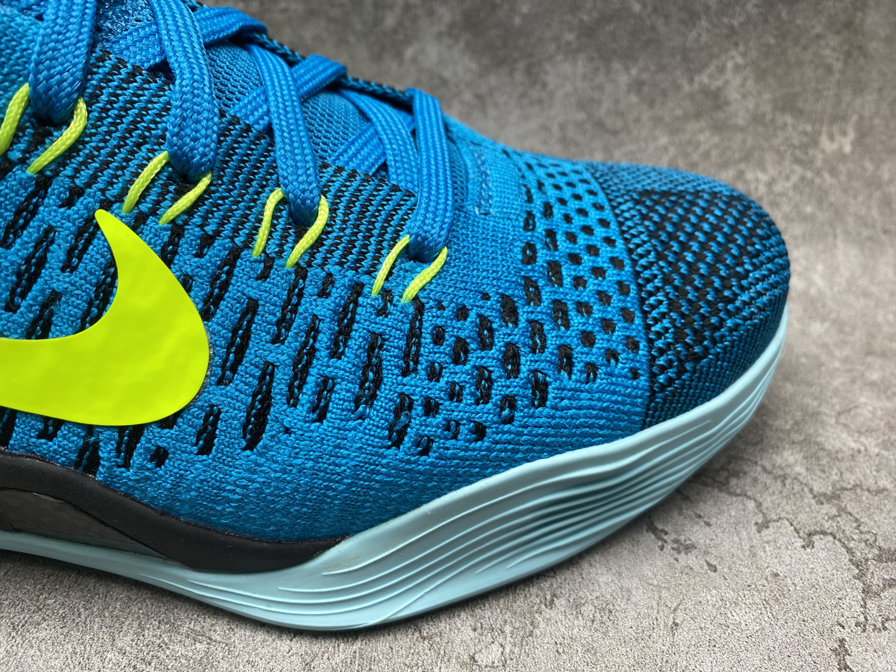 UA Nike Kobe 9 Elite Low Protro