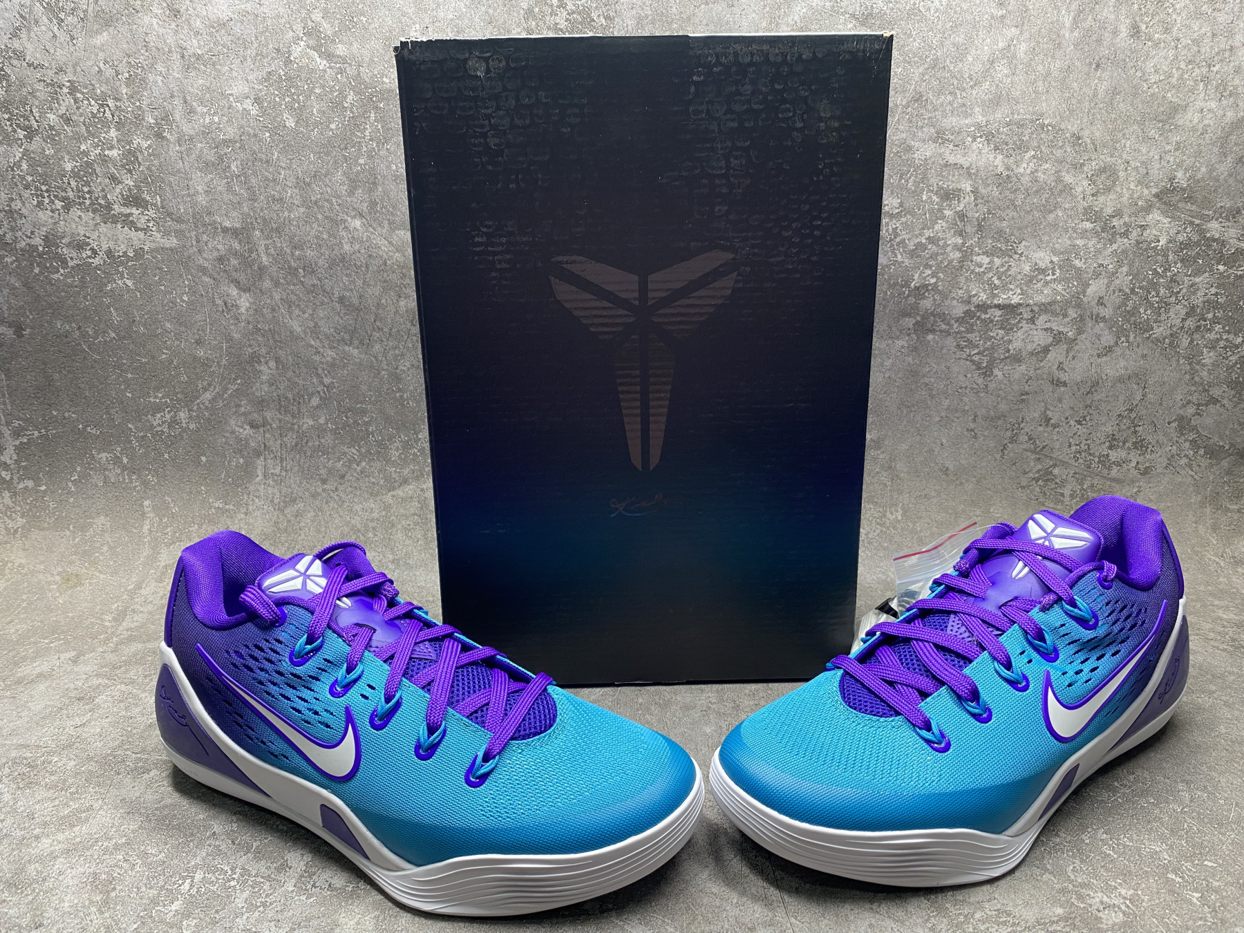 UA Nike Kobe 9 Elite Low EM Protro