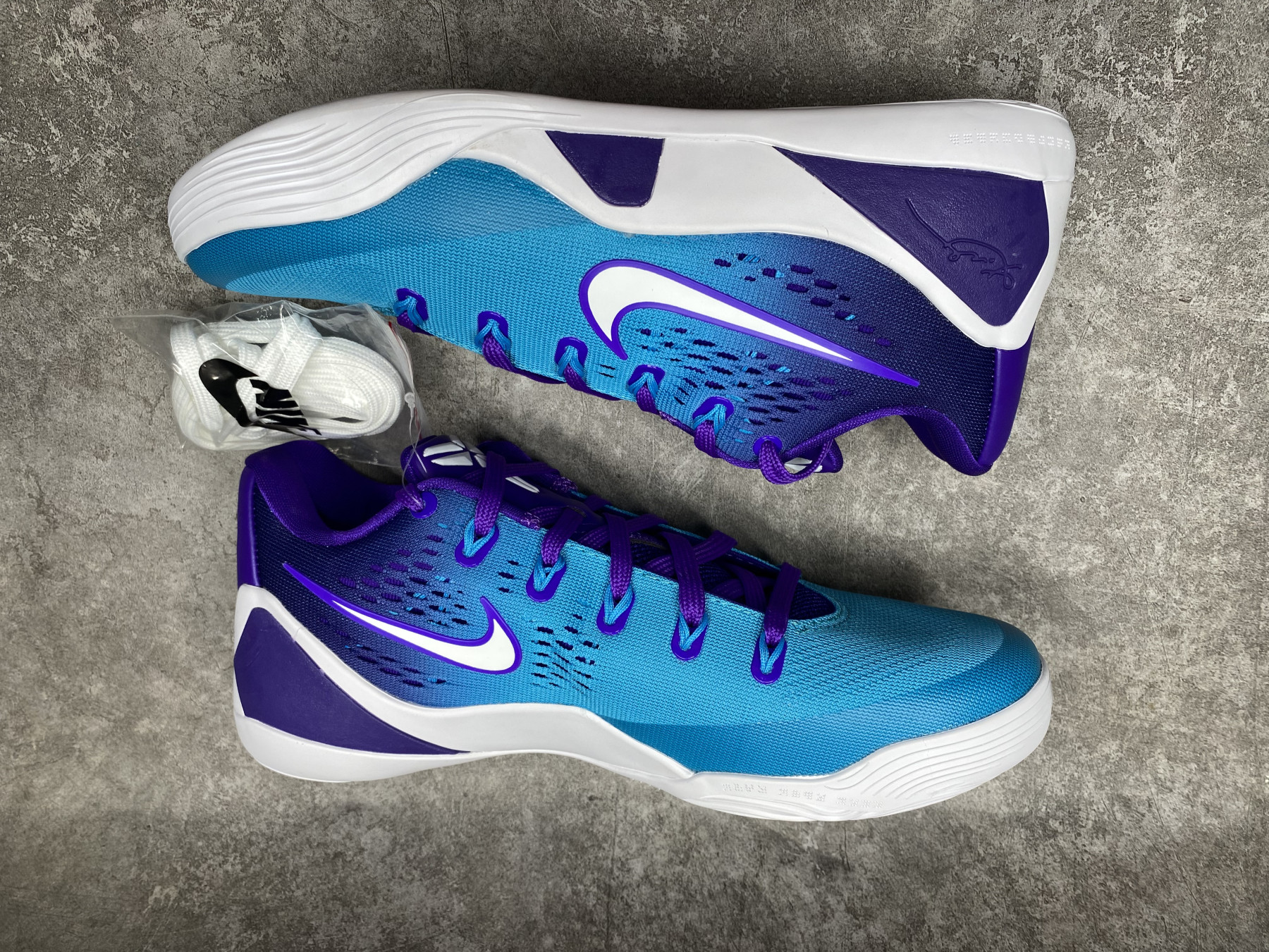 UA Nike Kobe 9 Elite Low EM Protro