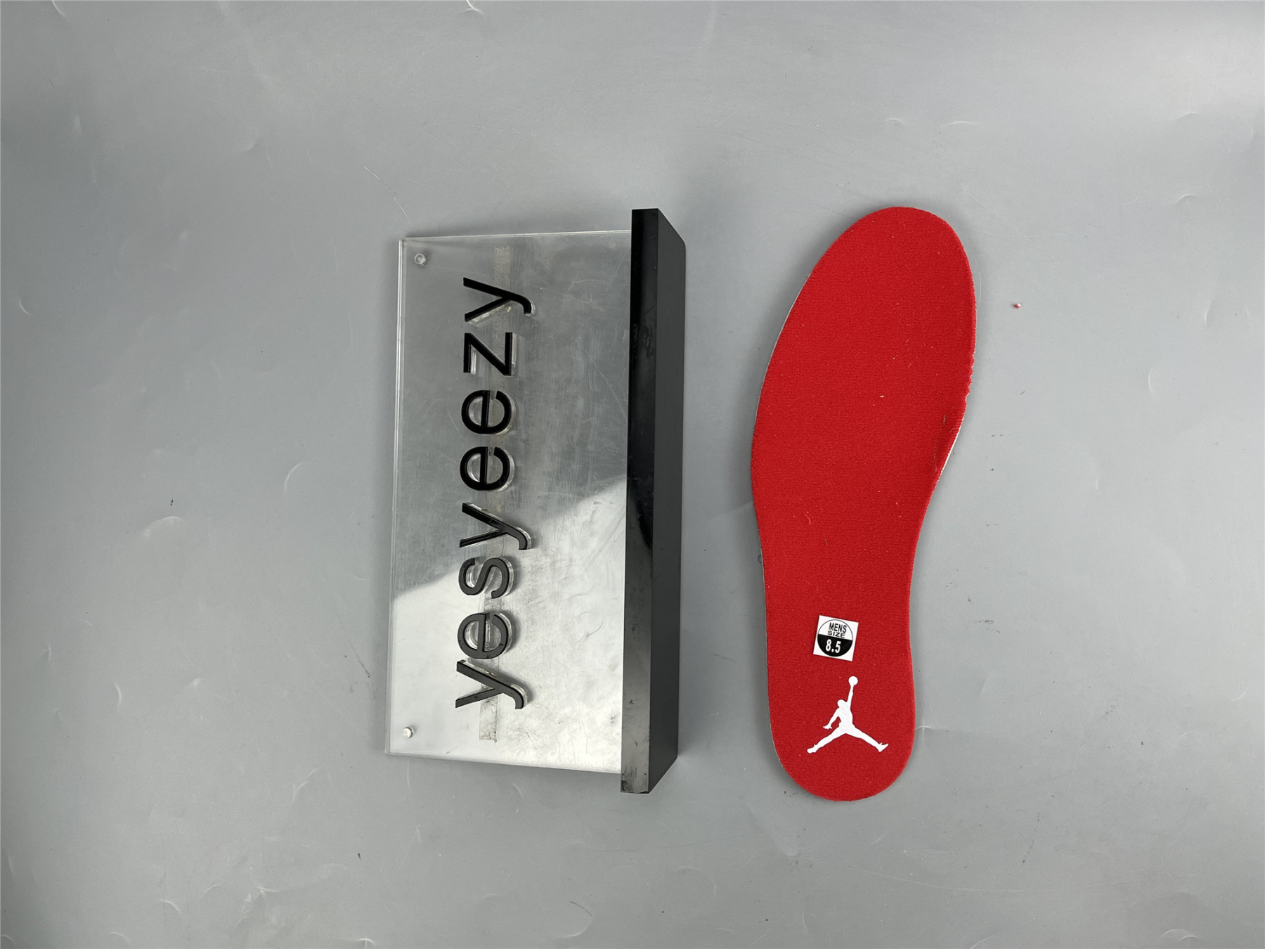 UA AIR JORDAN 3 RETRO SE 