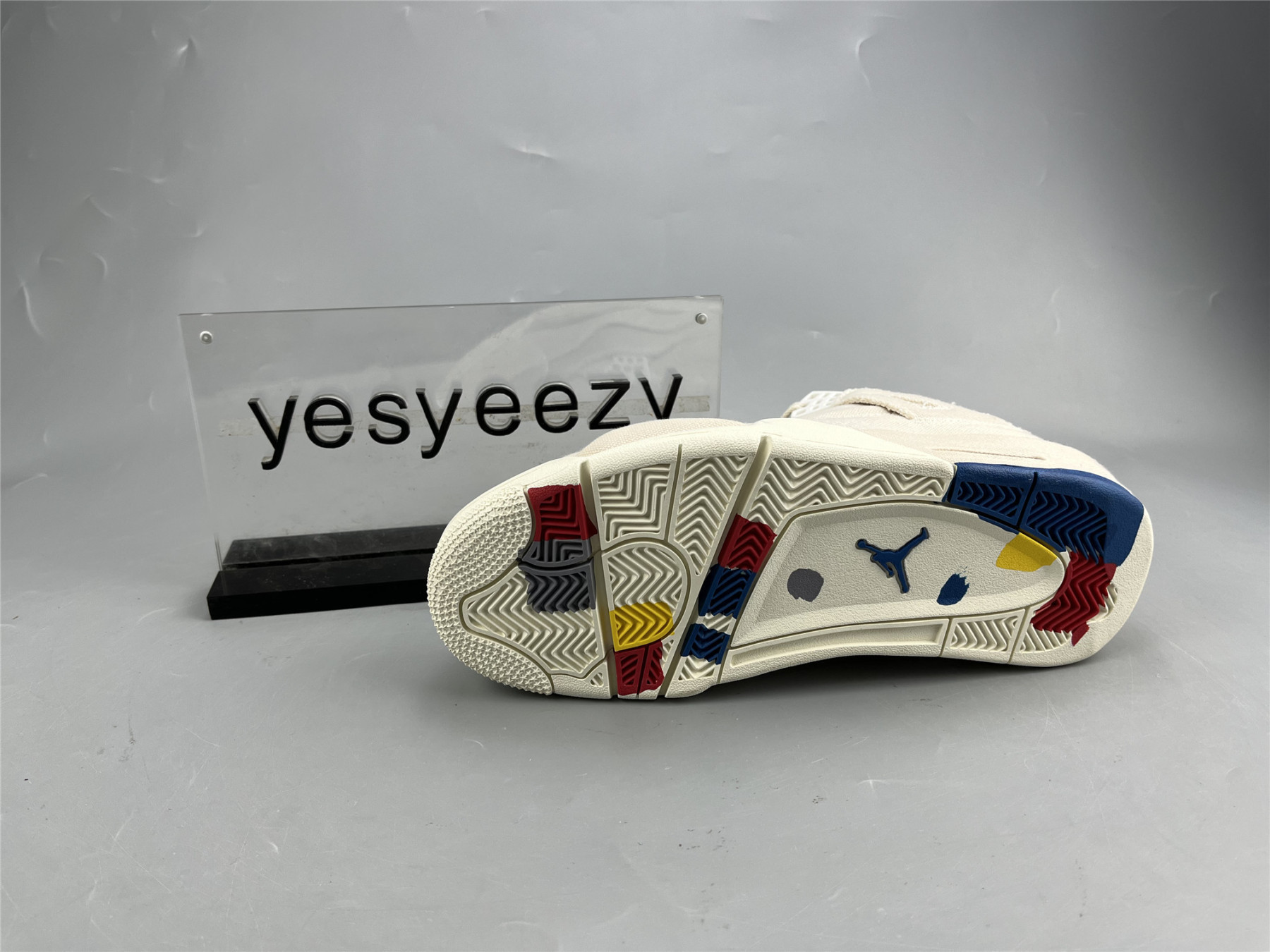 UA WMNS AIR JORDAN 4 RETRO 