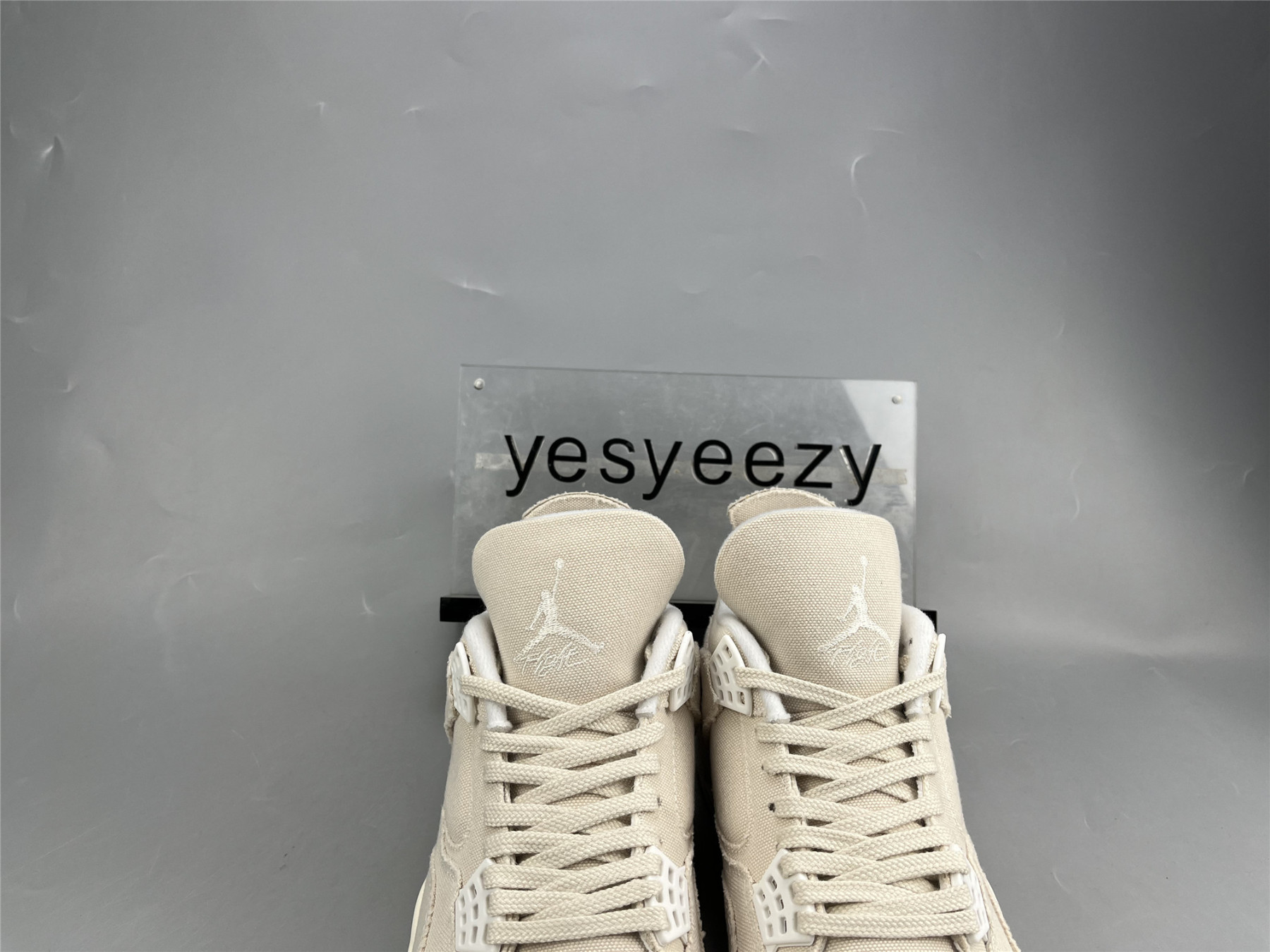 UA WMNS AIR JORDAN 4 RETRO 