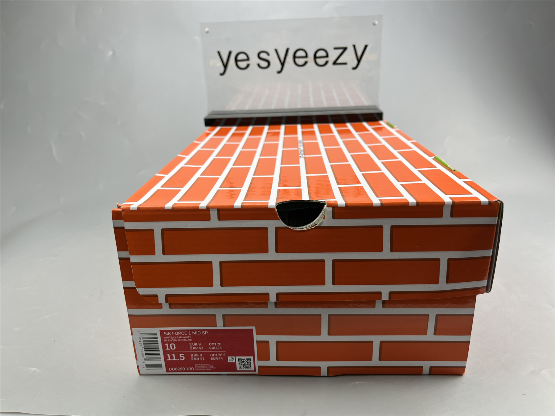 UA OFF-WHITE X NIKE AIR FORCE 1 MID â€œWHITEâ€