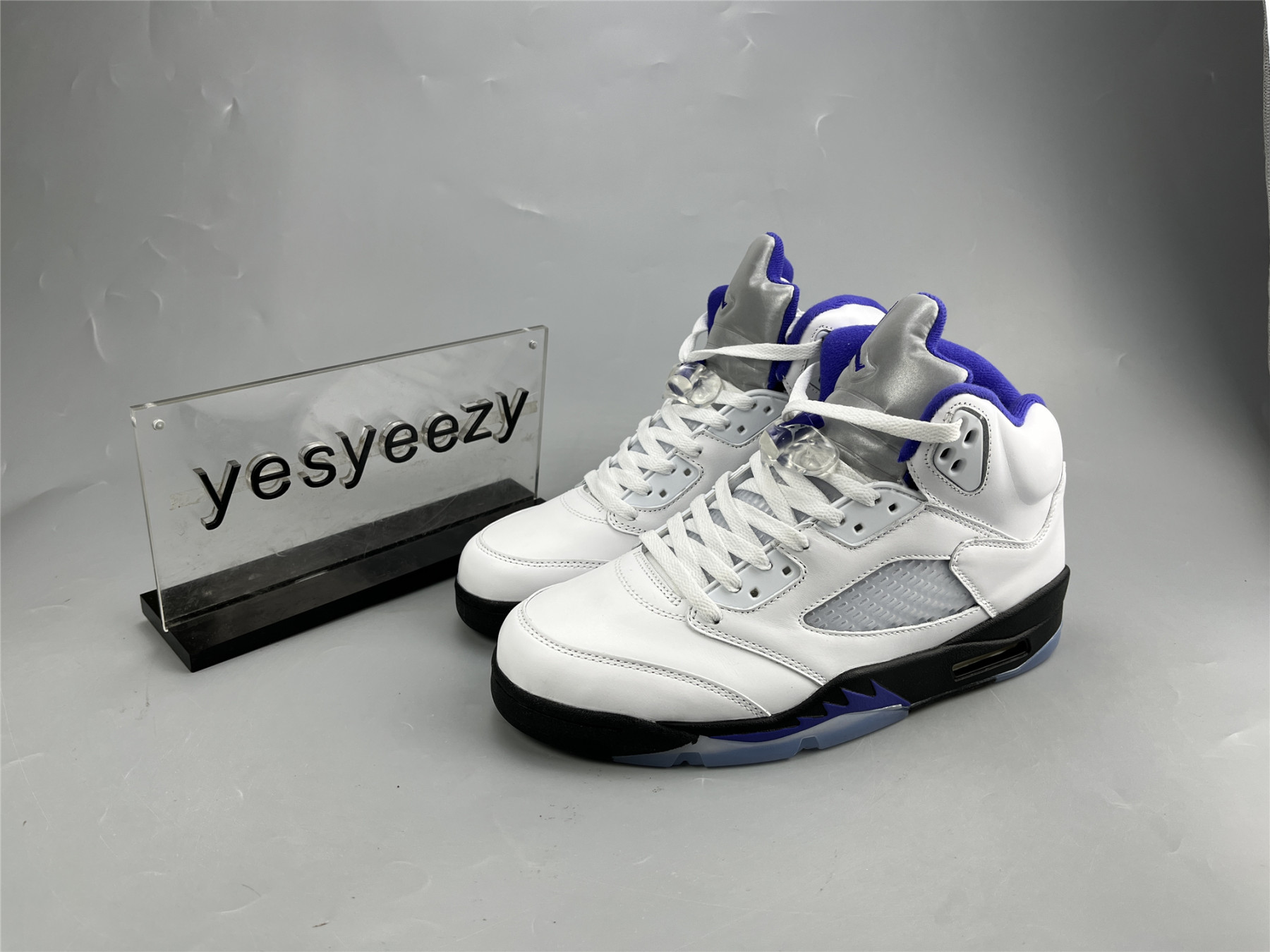 UA AIR JORDAN 5 RETRO â€œCONCORDâ€