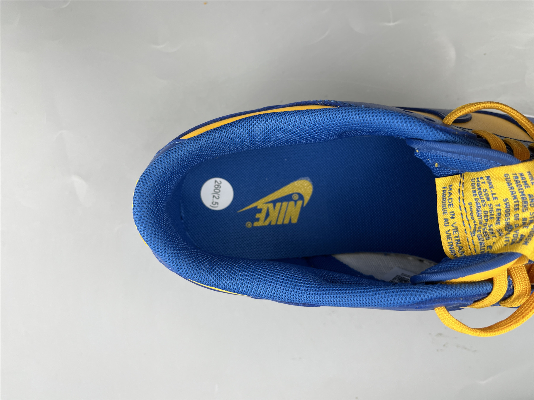 UA NIKE DUNK LOW UCLA