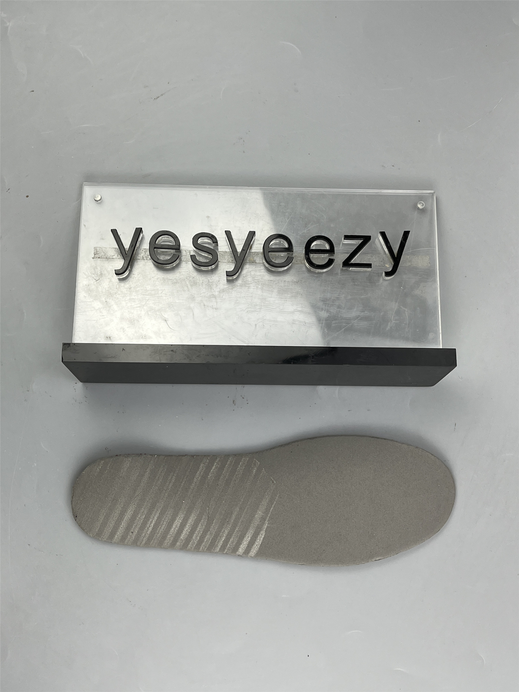 UA NIKE WMNS DUNK LOW 