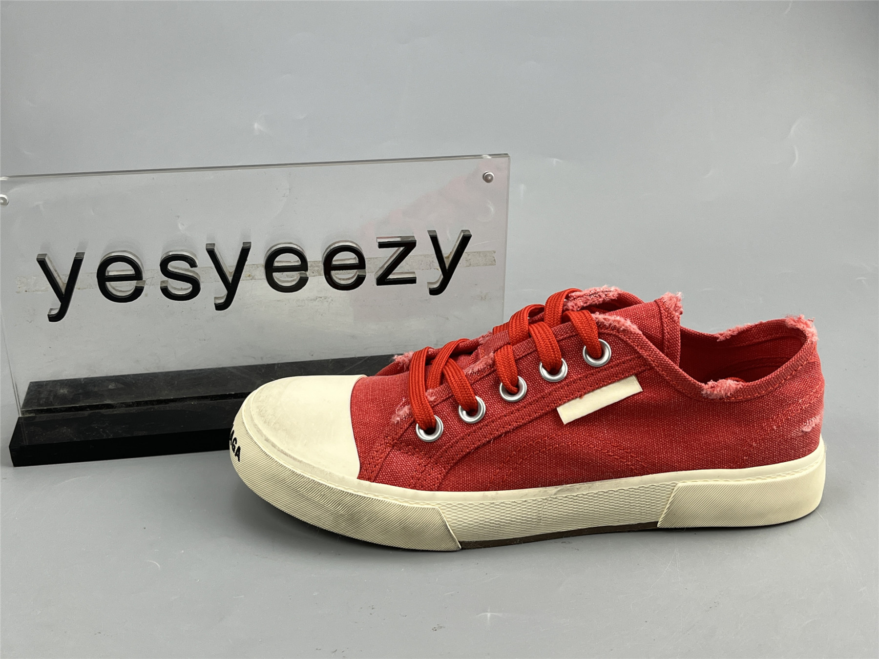 UA PARIS MID RED