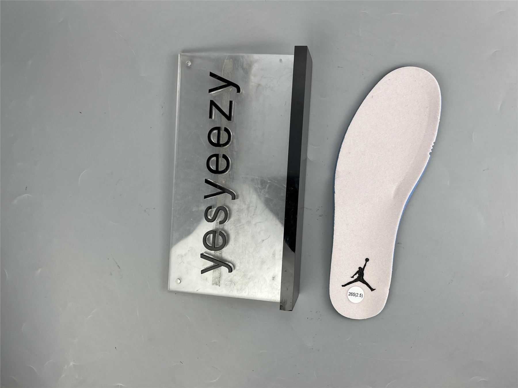 UA WMNS AIR JORDAN 3 RETRO 