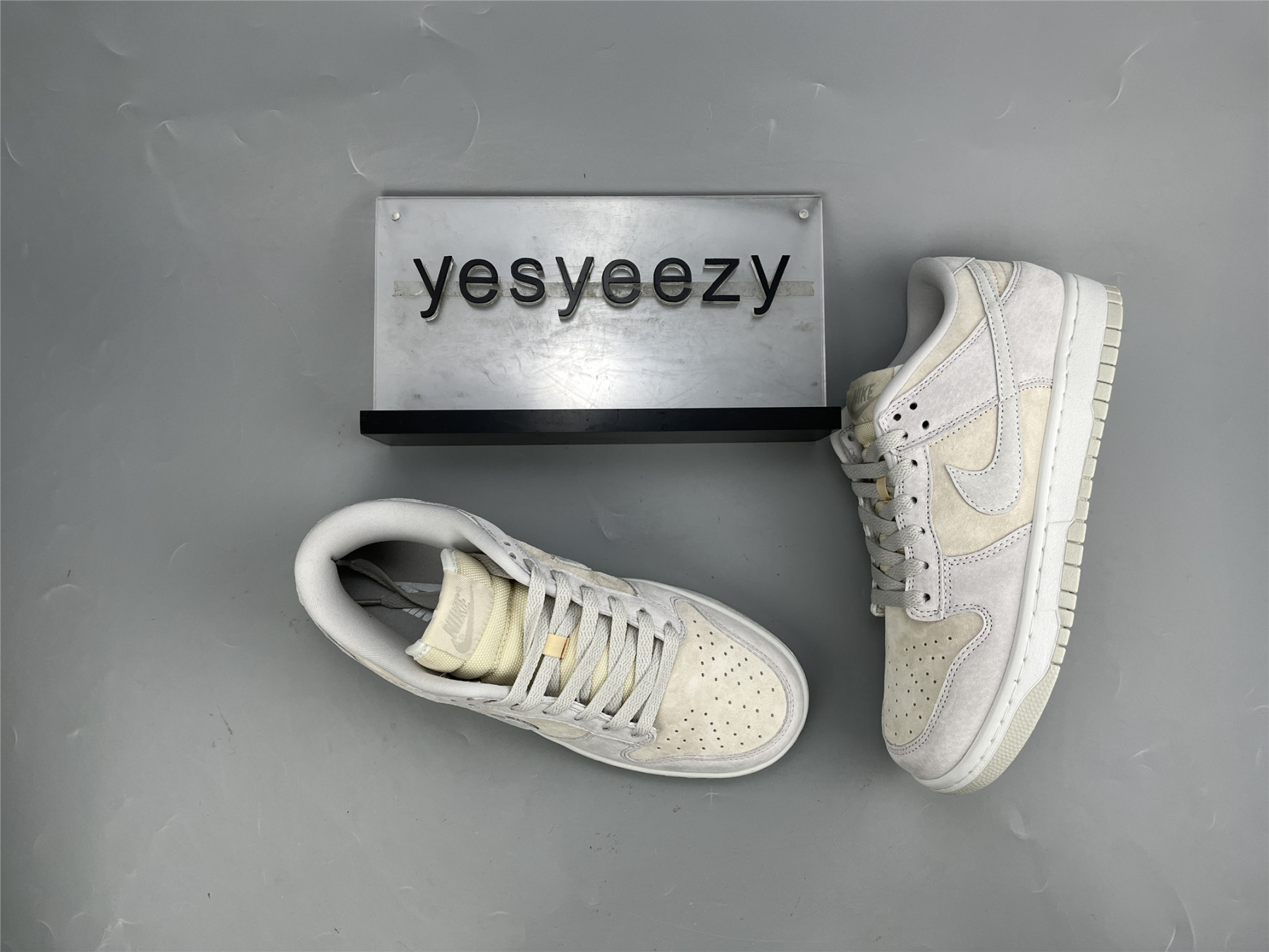 UA NIKE DUNK LOW PREMIUM 