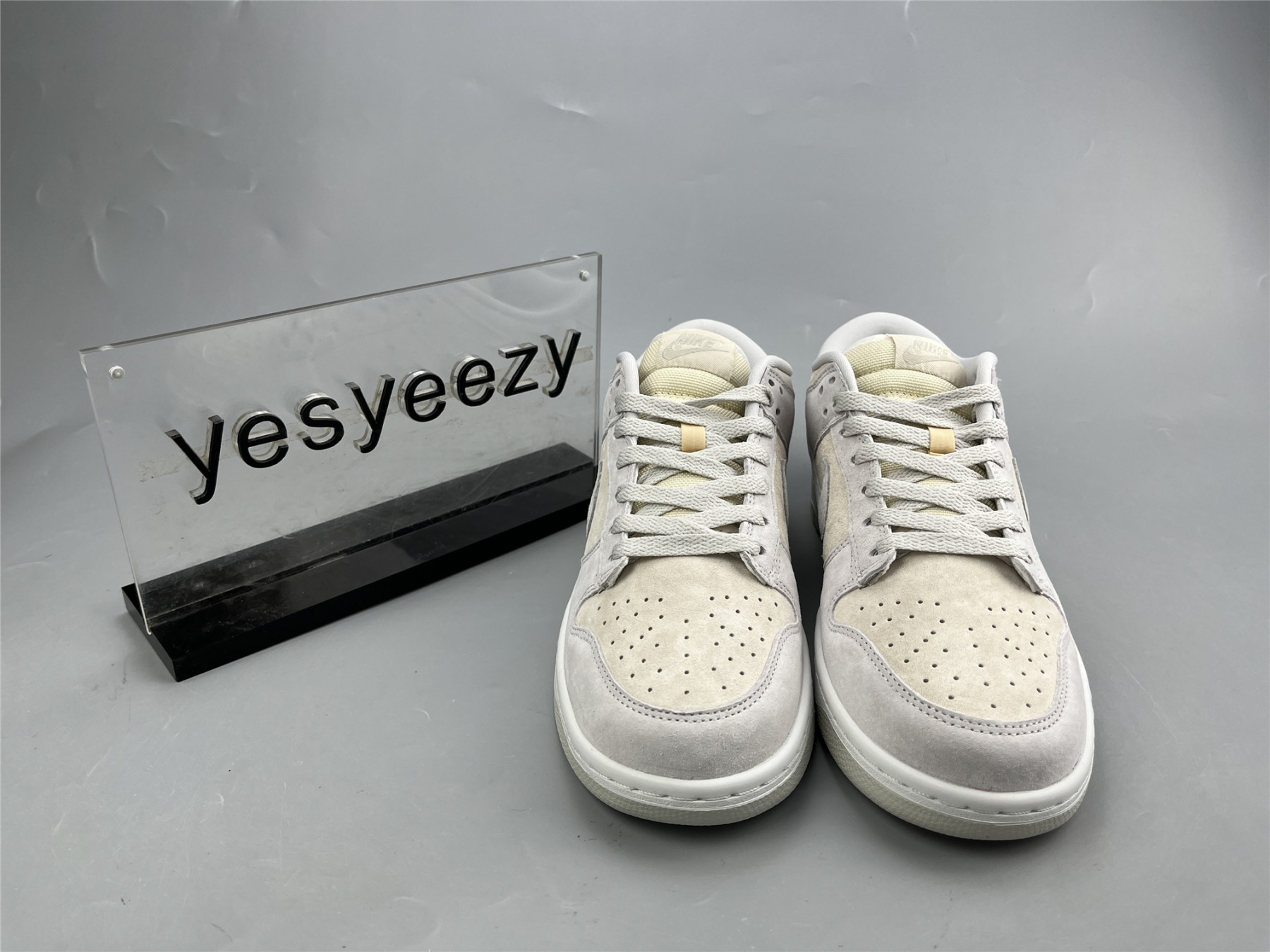 UA NIKE DUNK LOW PREMIUM 