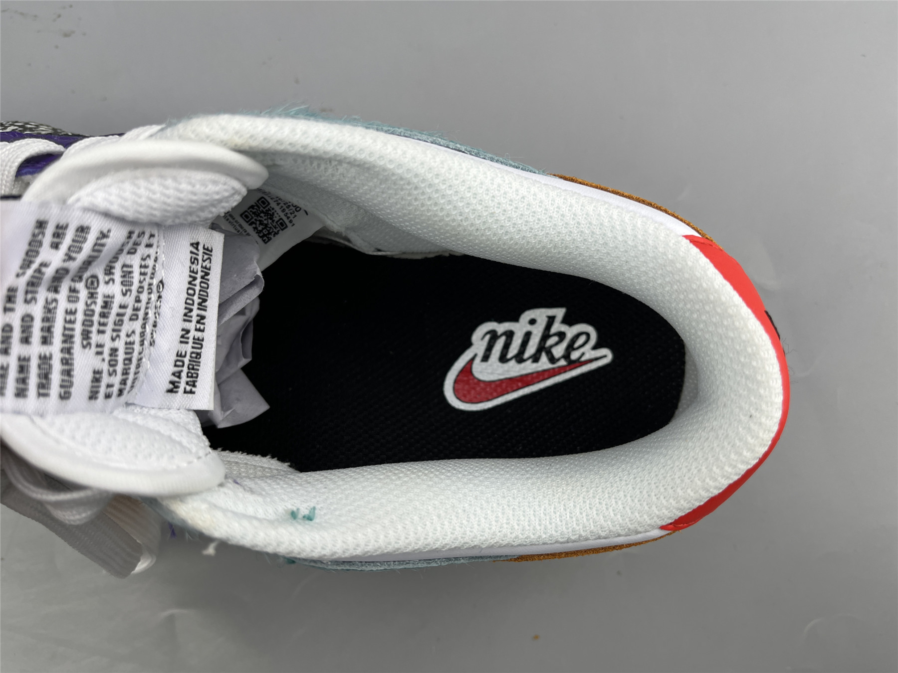 UA NIKE WMNS DUNK LOW SE 