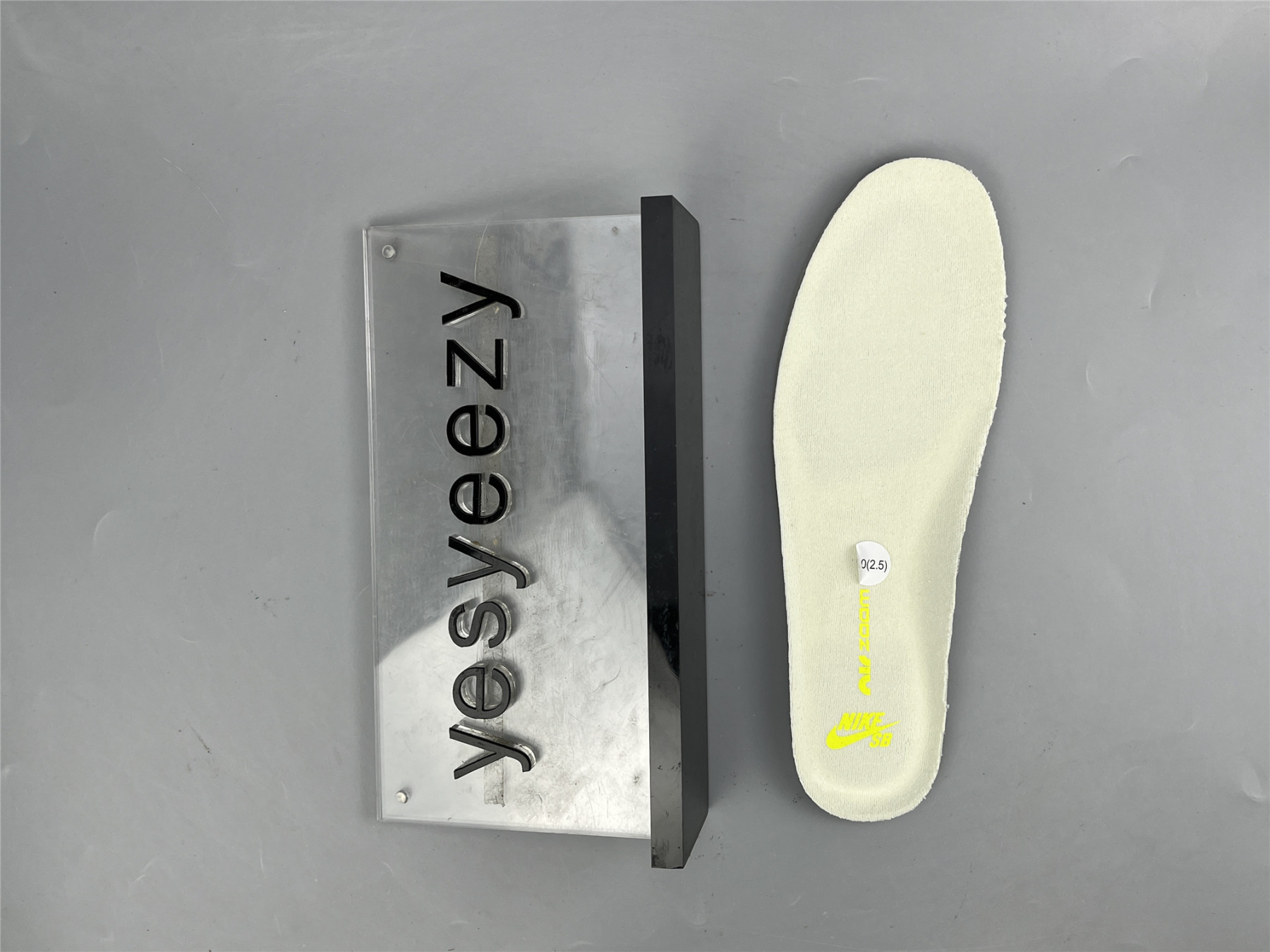 UA NIKE DUNK LOW PRO SB 