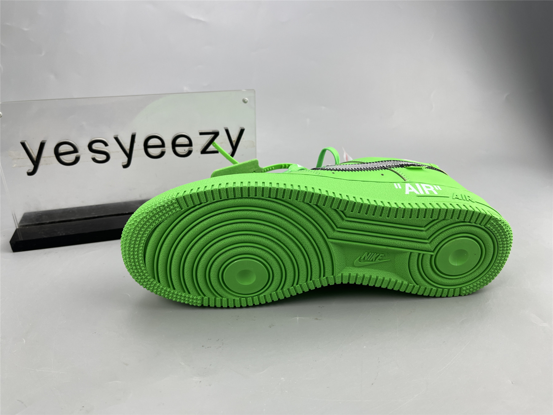 UA NIKE OFF-WHITE X AIR FORCE 1 LOW 