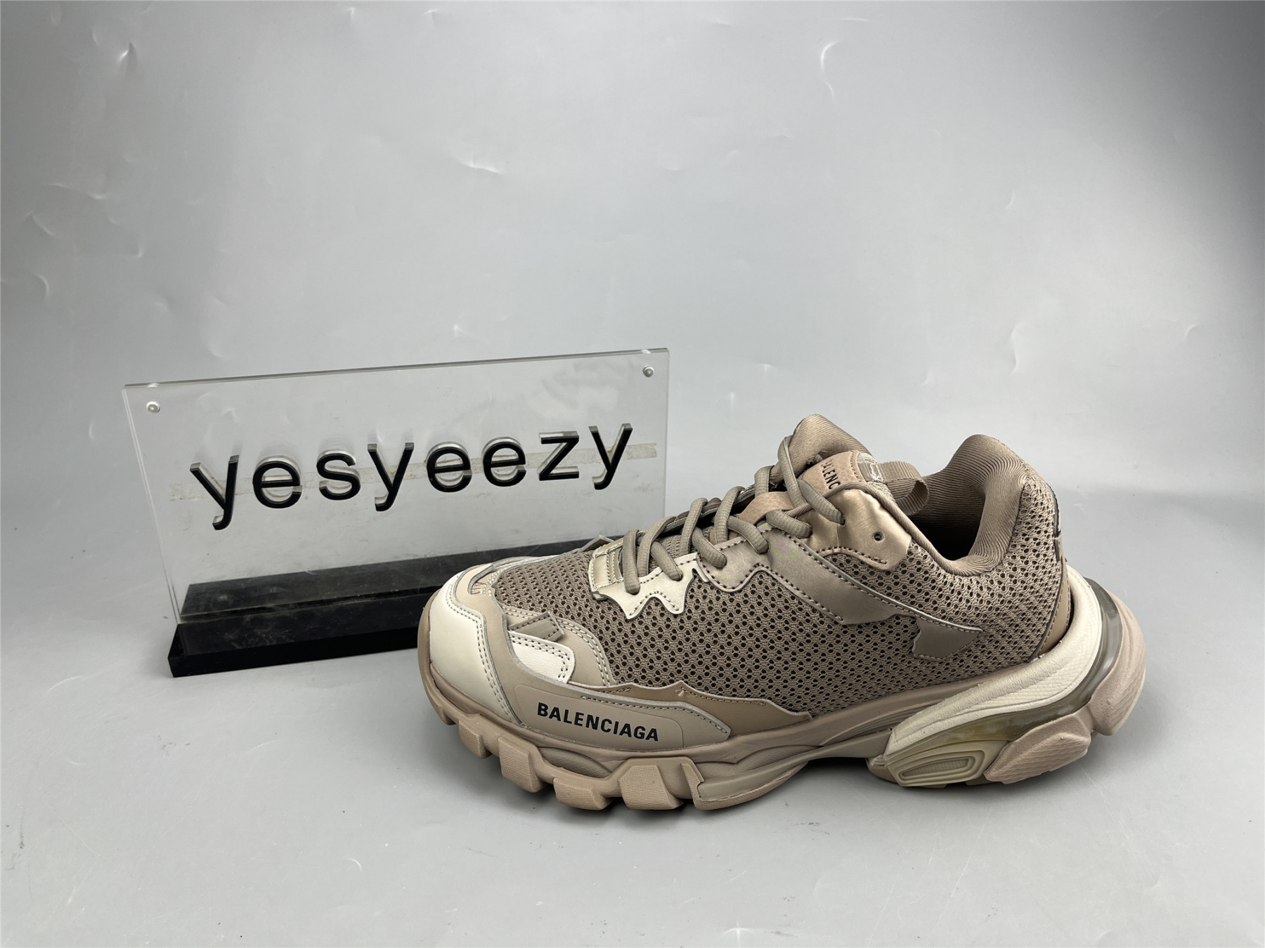 UA TRACK 3 SNEAKER DRK BEIG
