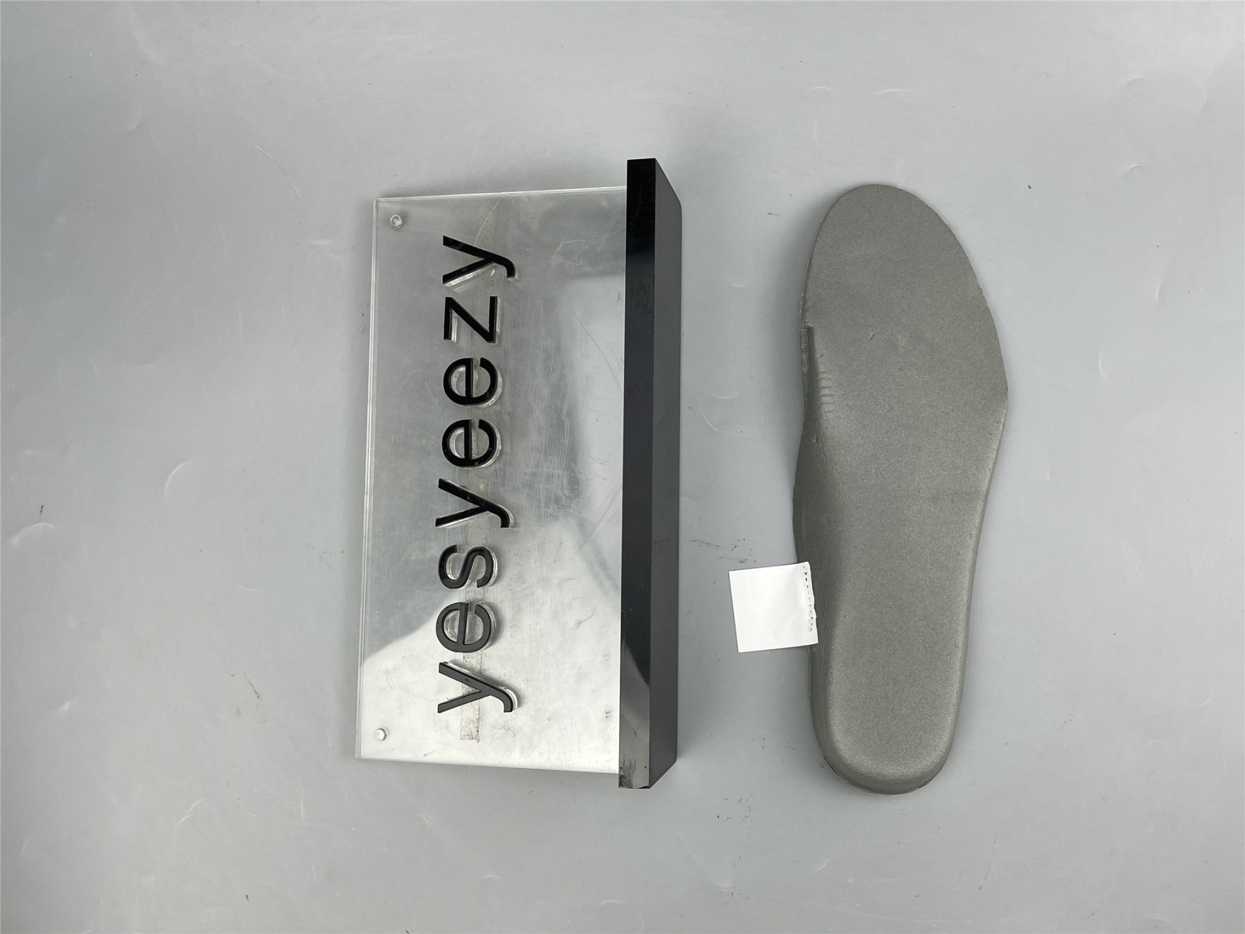 UA NIKE CLOT X AIR MAX 1 