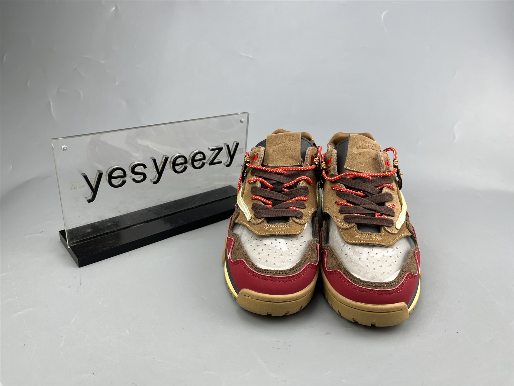 UA NIKE CLOT X AIR MAX 1 