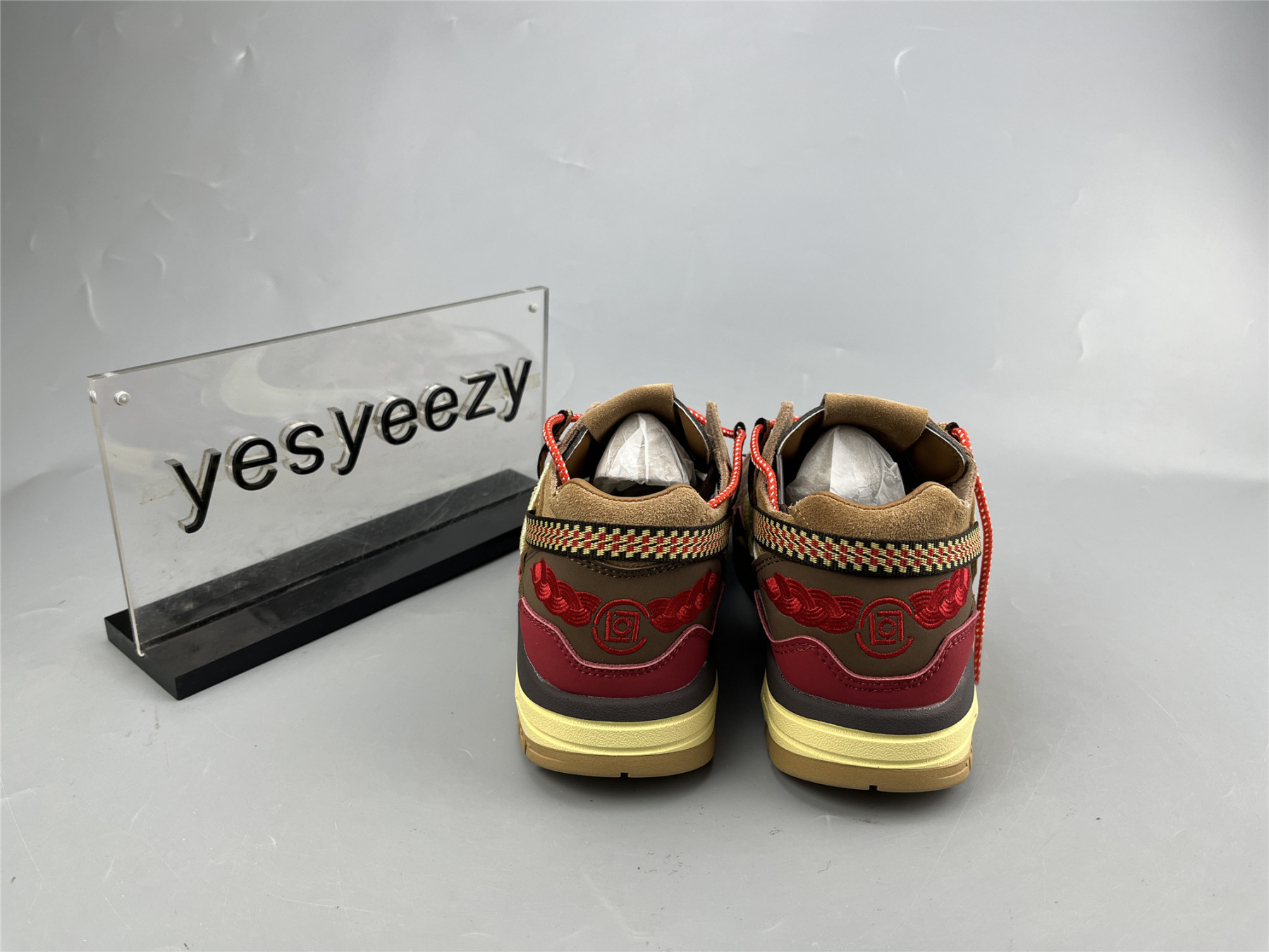 UA NIKE CLOT X AIR MAX 1 