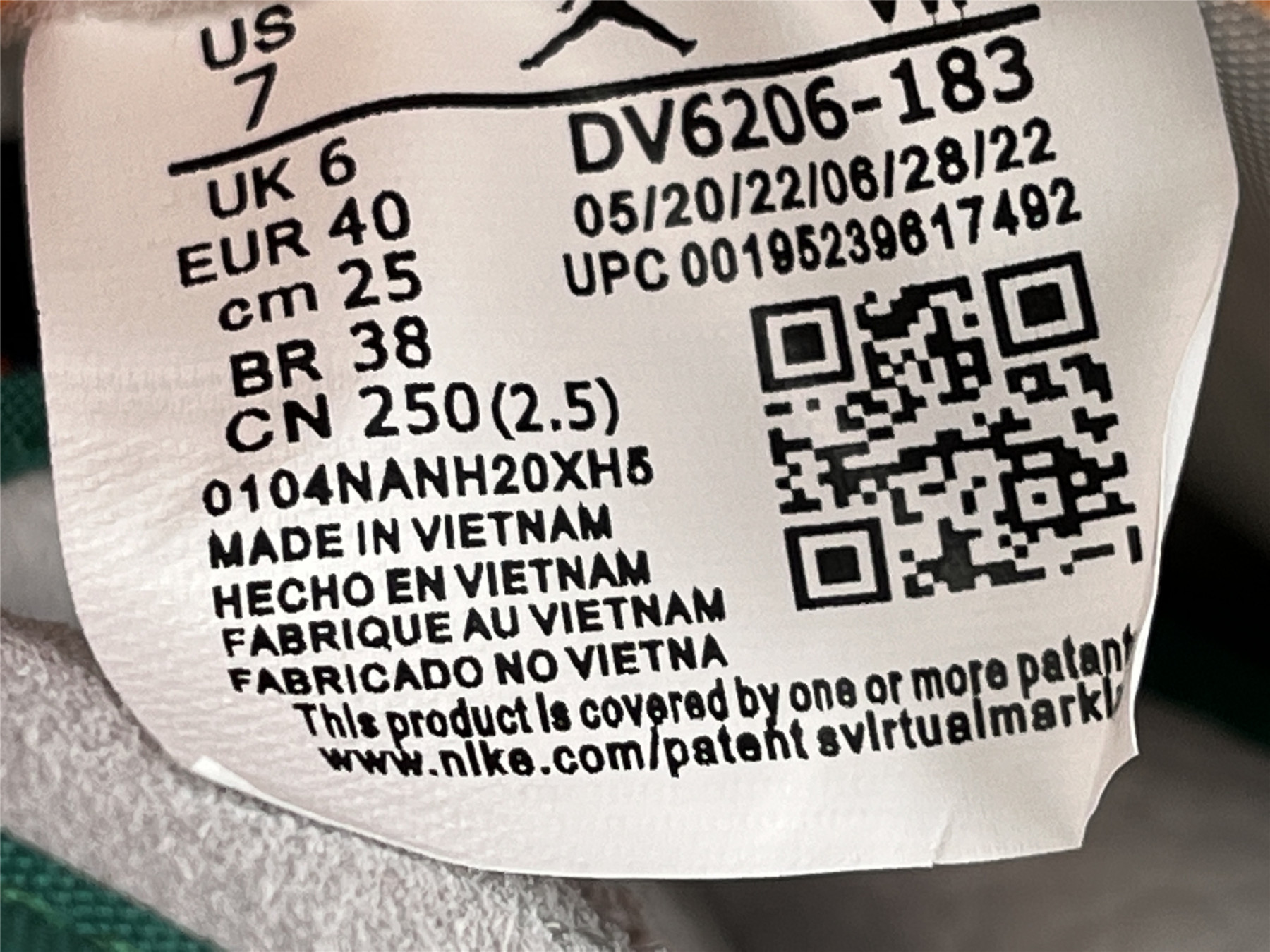 UA TITAN X WMNS AIR JORDAN 2 RETRO LOW