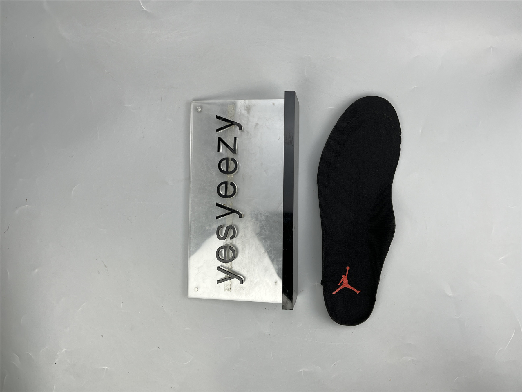 UA AIR JORDAN 9 RETRO 