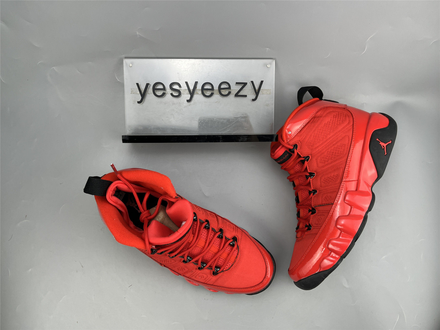 UA AIR JORDAN 9 RETRO 