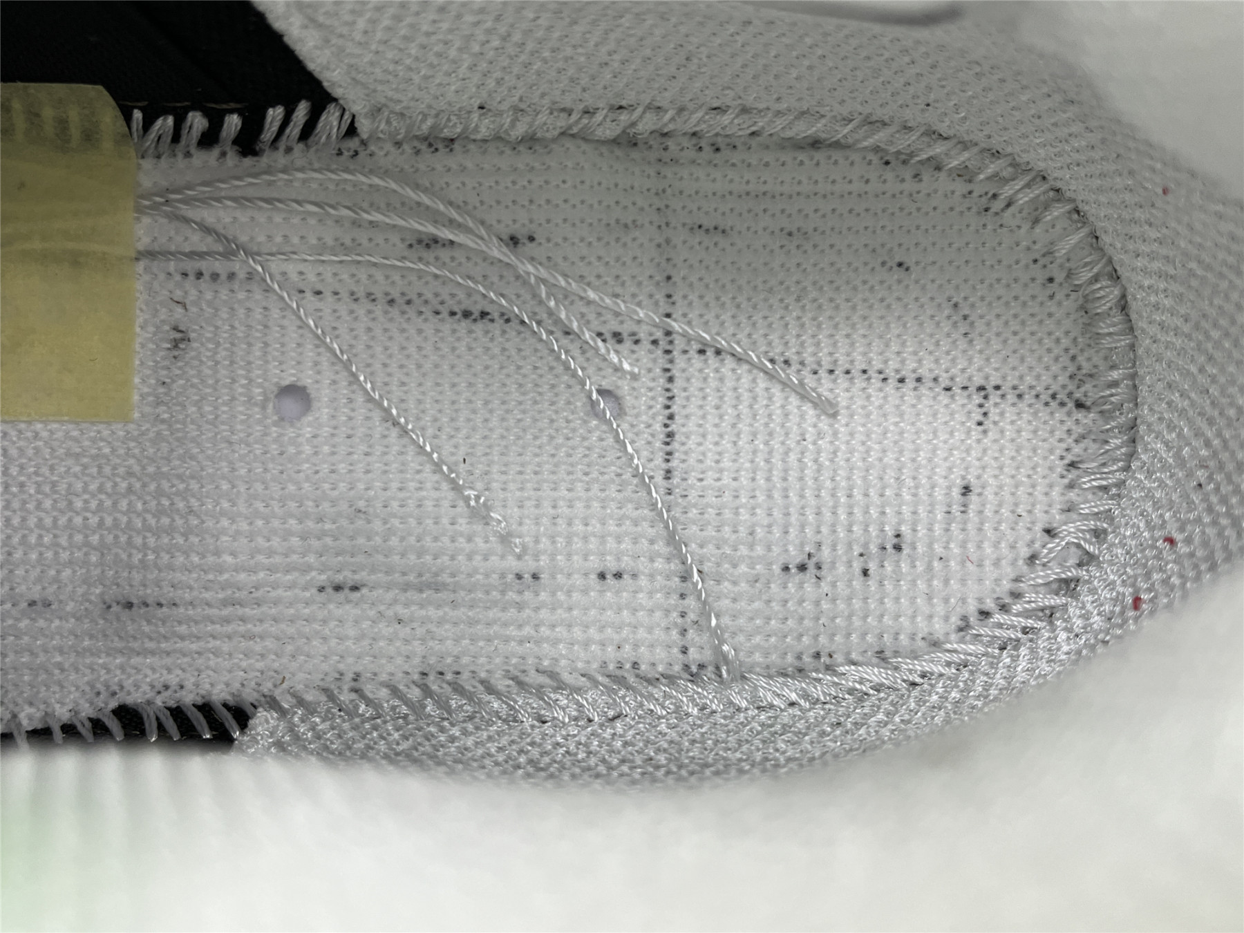 UA AIR JORDAN 4 RETRO