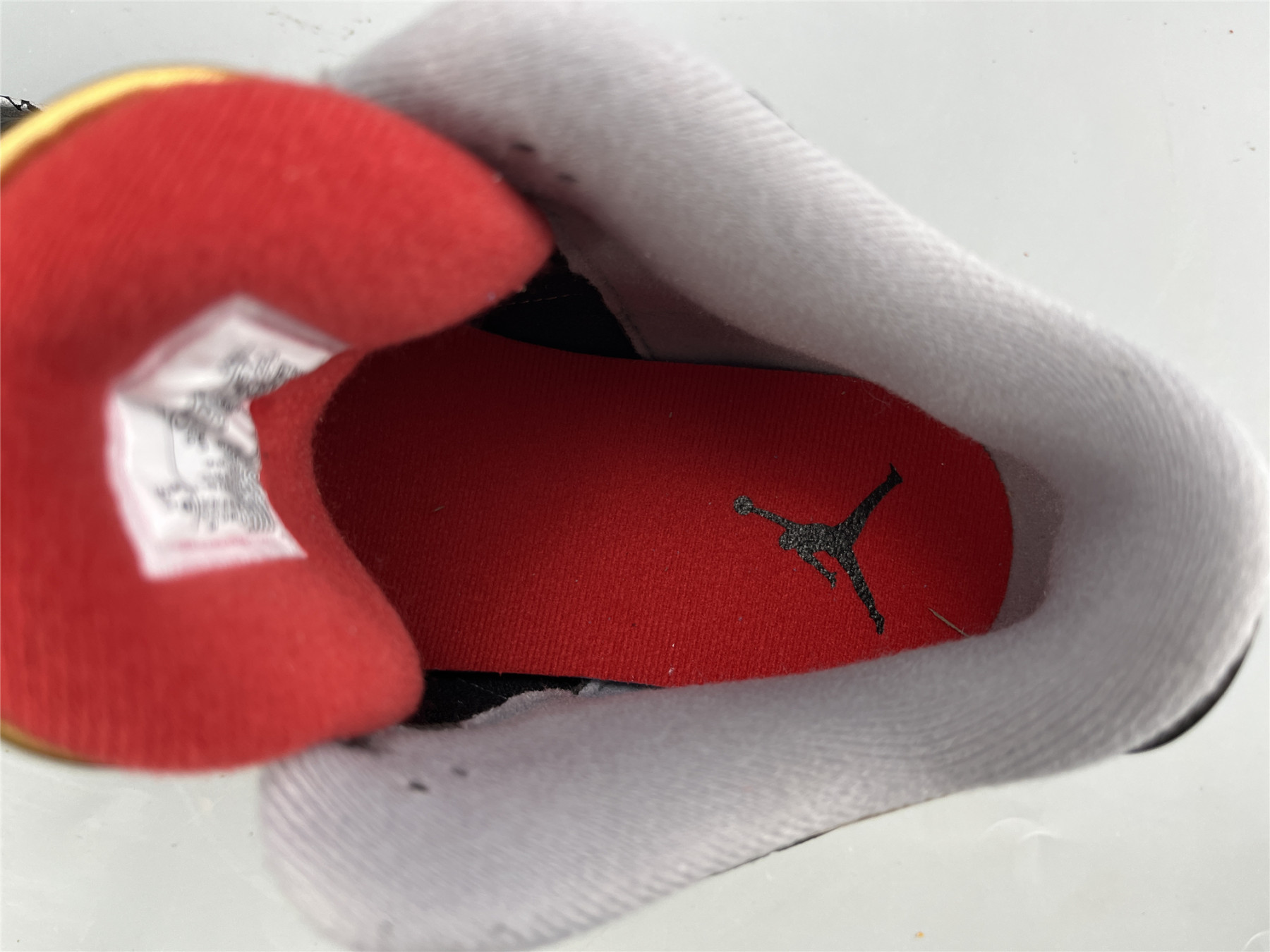 UA WMNS AIR JORDAN 3 RETRO 