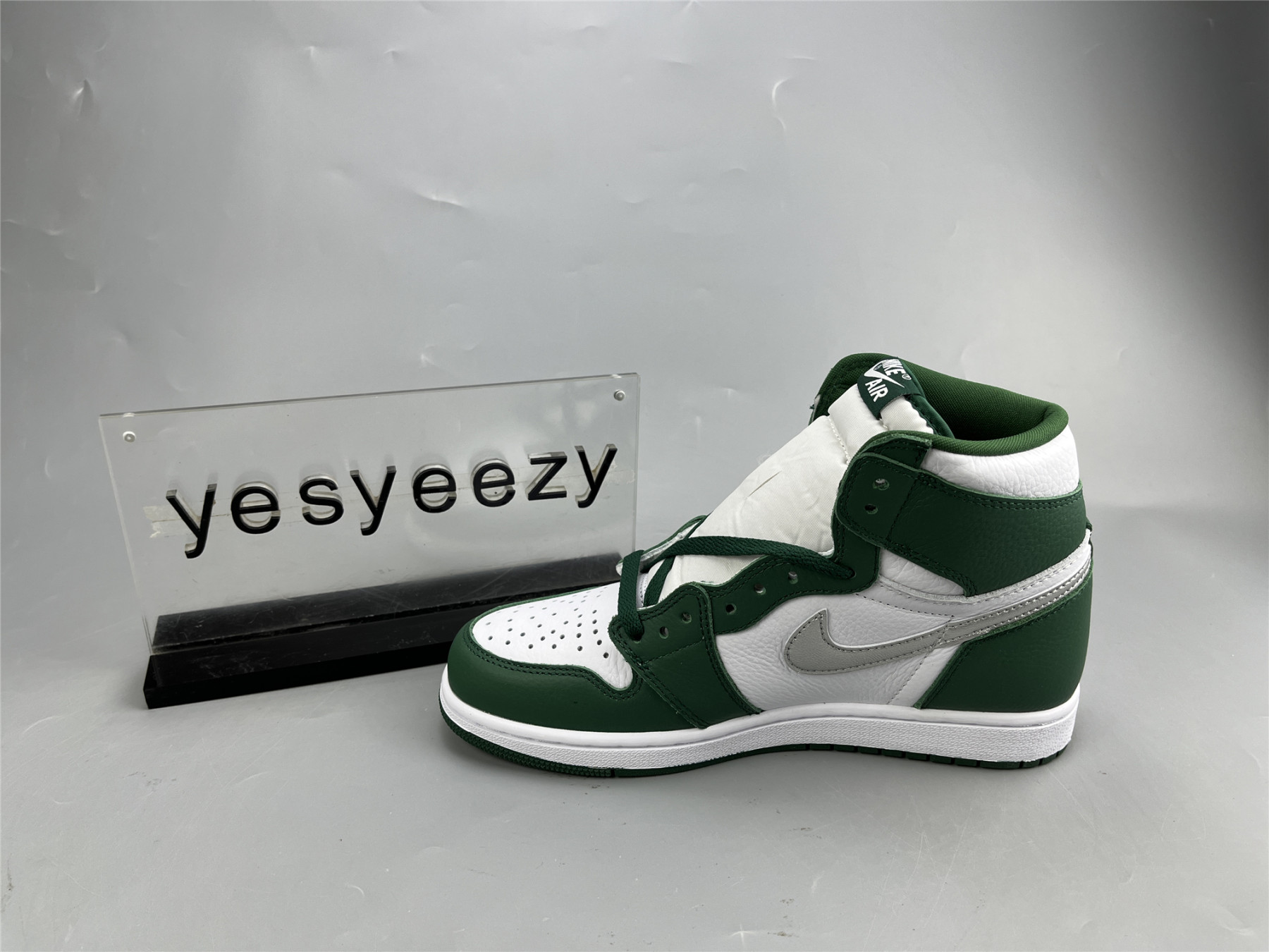 UA AIR JORDAN 1 RETRO HIGH OG 