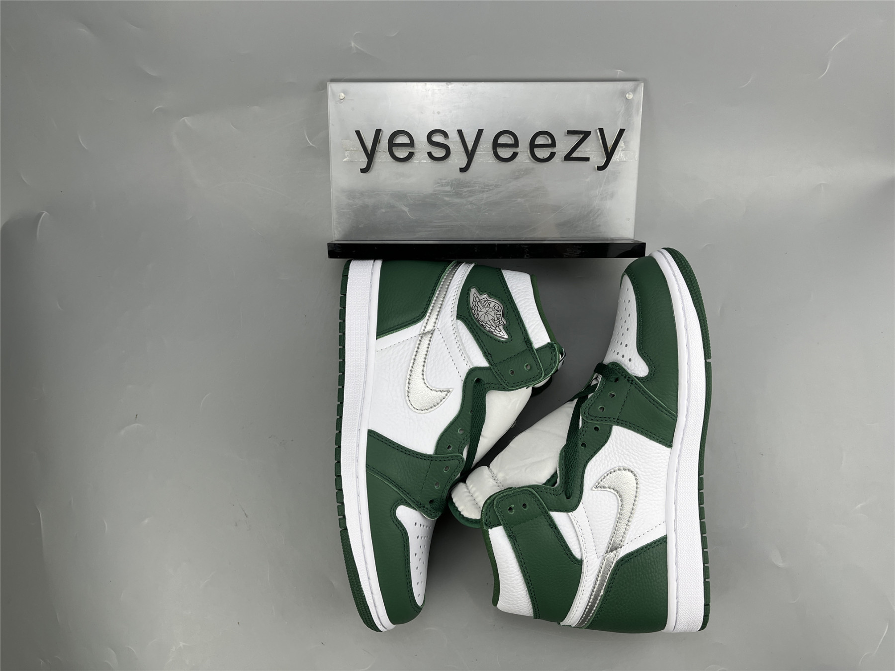 UA AIR JORDAN 1 RETRO HIGH OG 