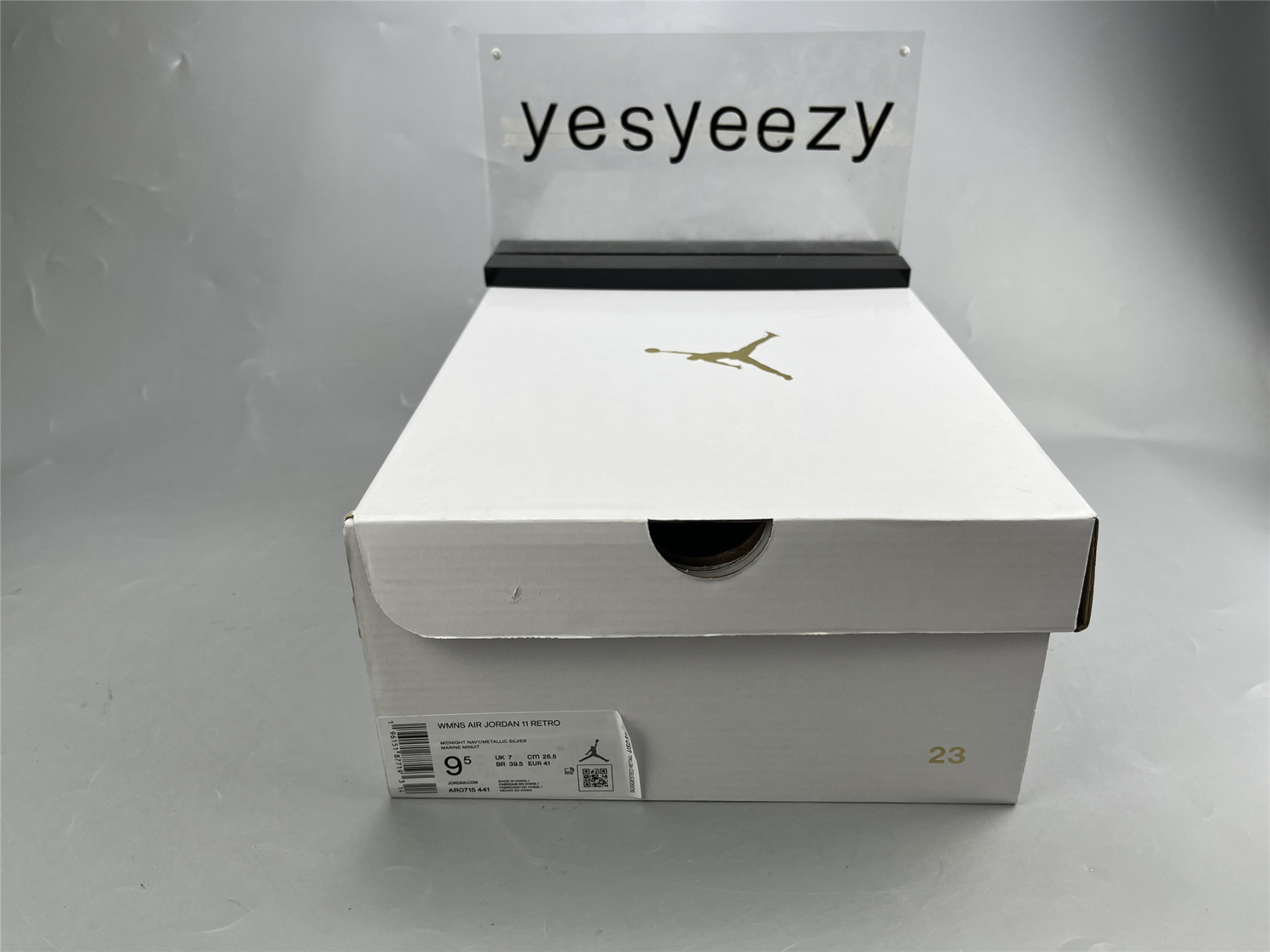 UA WMNS AIR JORDAN 11 RETRO 