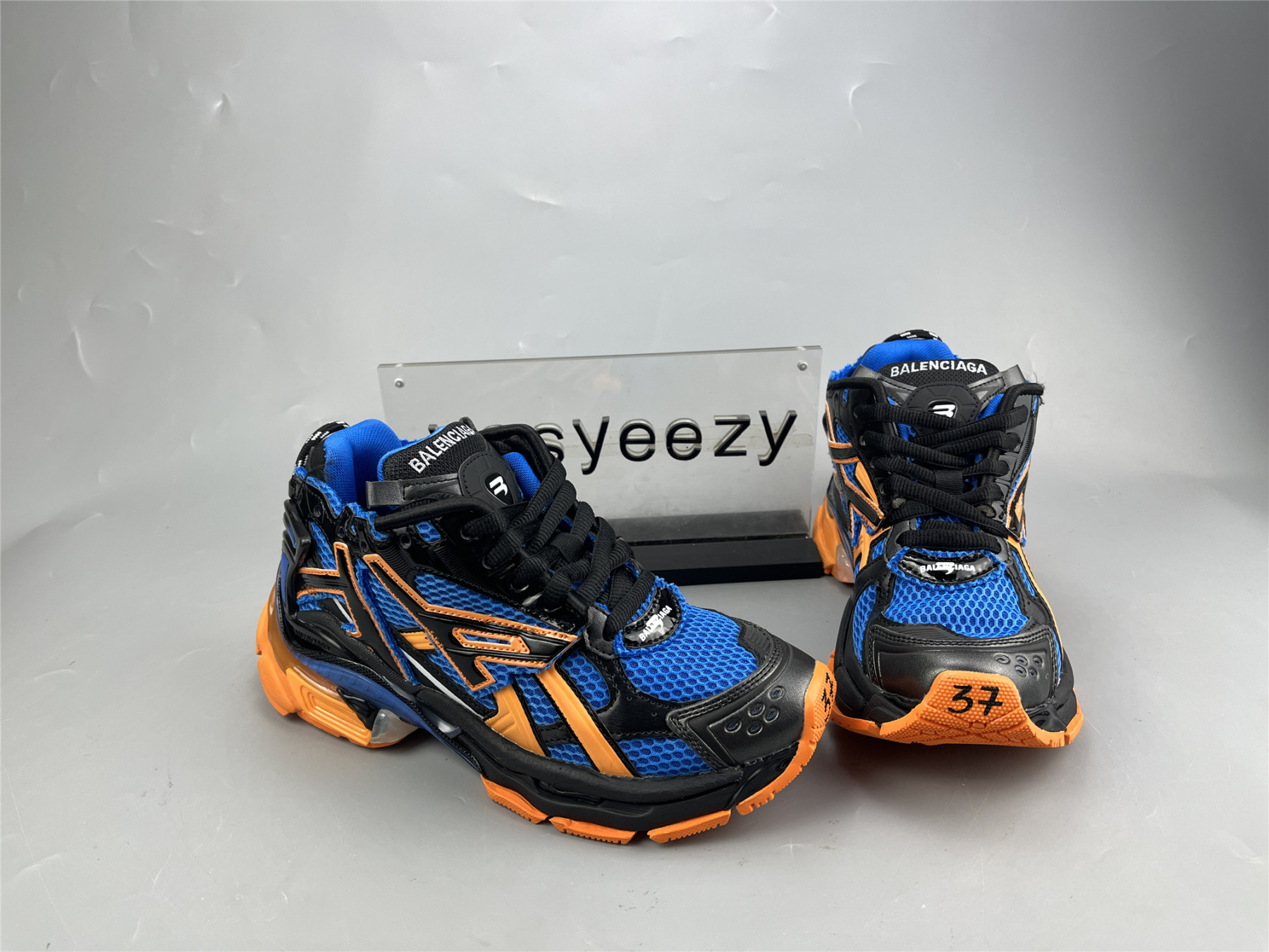 UA RUNNER ROYAL ORANGE