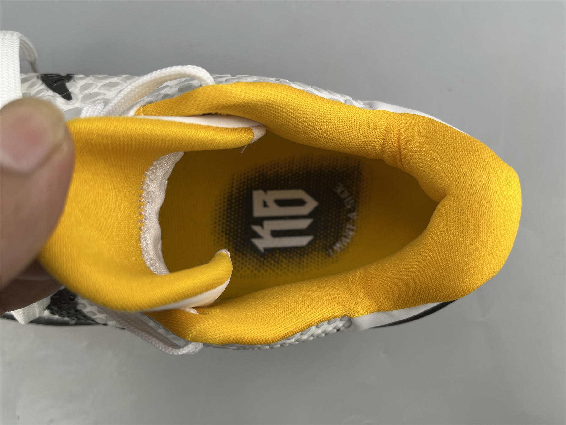 UA NIKE ZOOM KOBE 6 PROTRO 