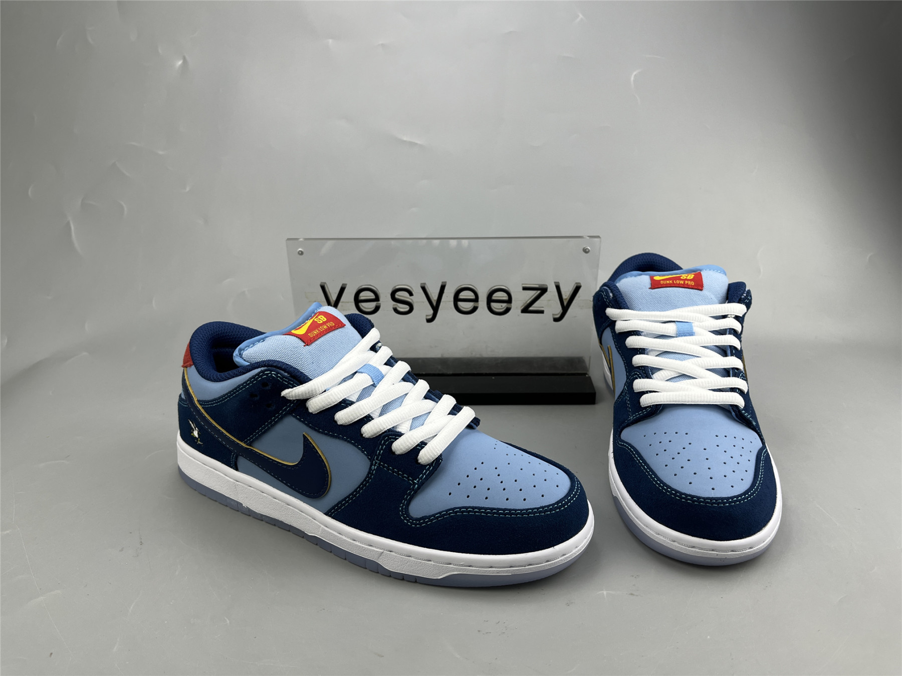 UA WHY SO SAD? X DUNK LOW SB 