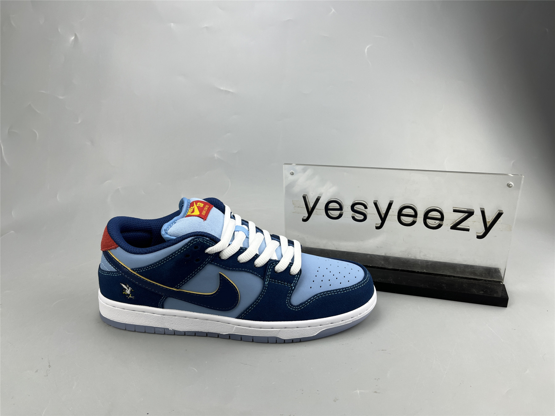 UA WHY SO SAD? X DUNK LOW SB 