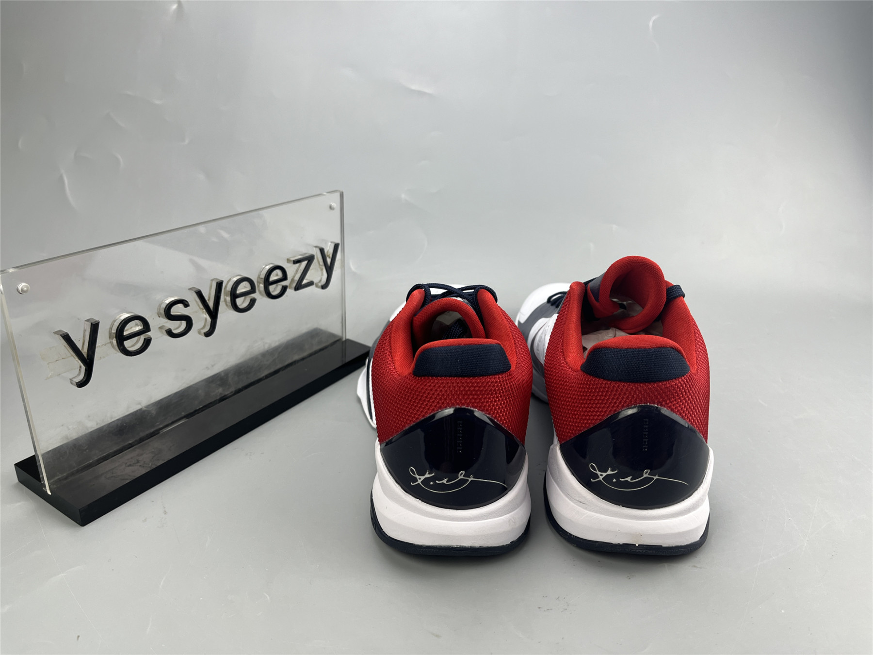 UA NIKE KOBE 5 PROTRO