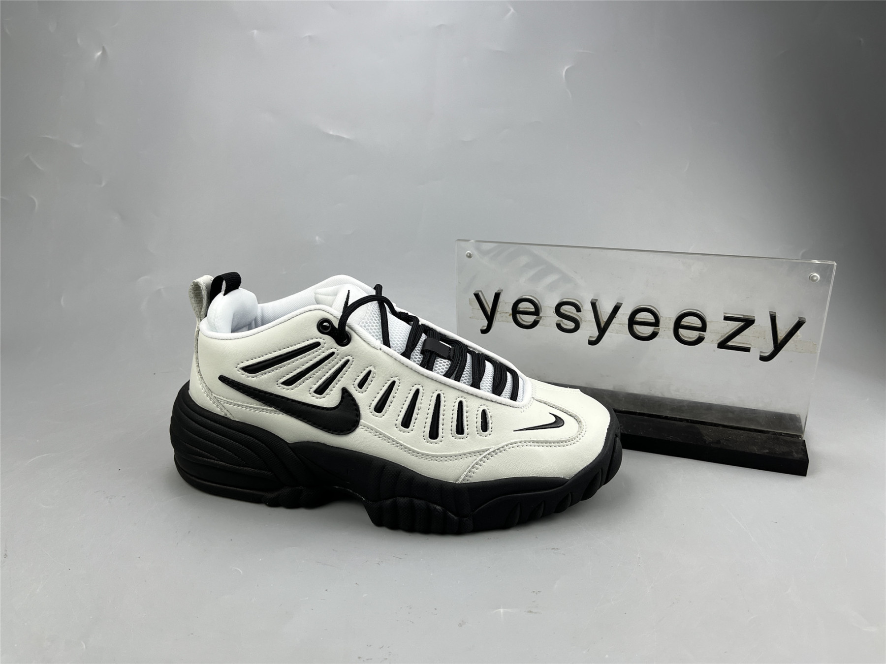 UA NIKE AMBUSH X AIR ADJUST FORCE 