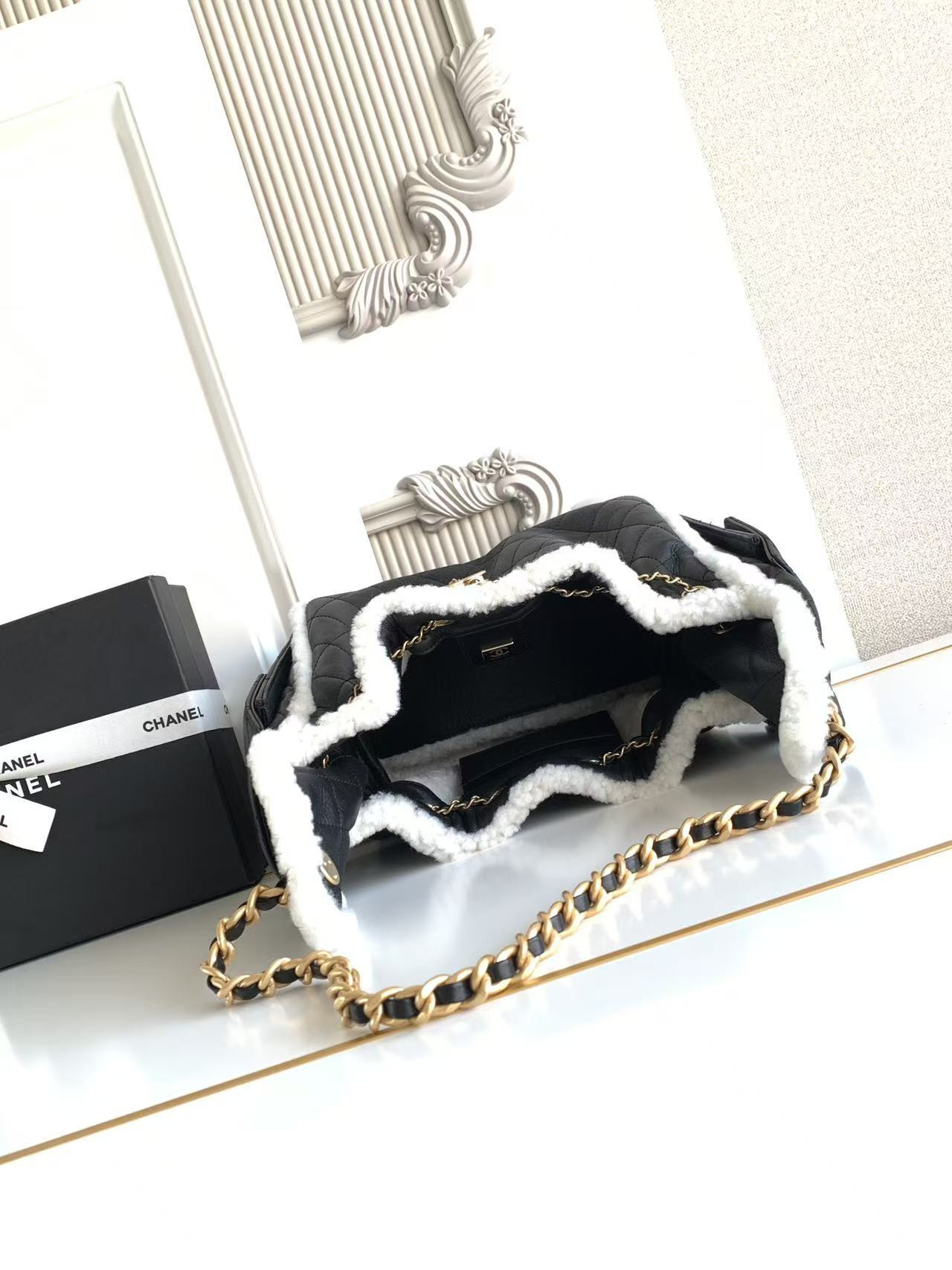 Ch**el 25c bucket bag 30x26x14cm